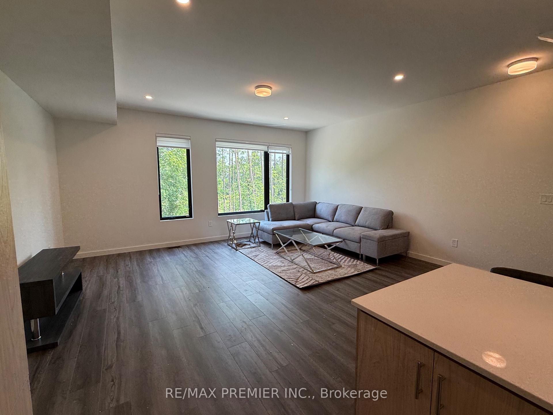 Photo 3 of 22 Rainwater Lane, Barrie, Holly — HOMEH