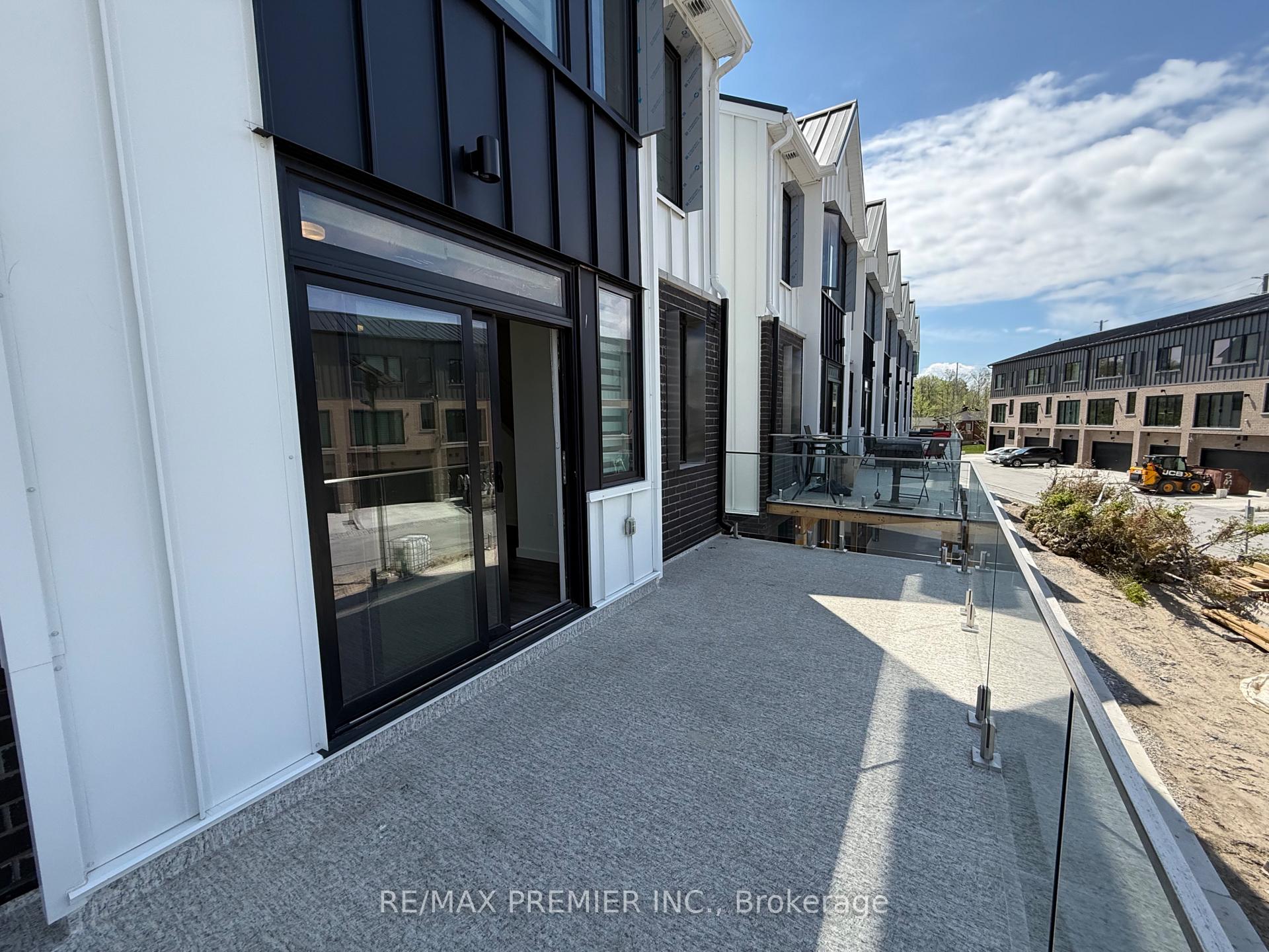Photo 7 of 22 Rainwater Lane, Barrie, Holly — HOMEH