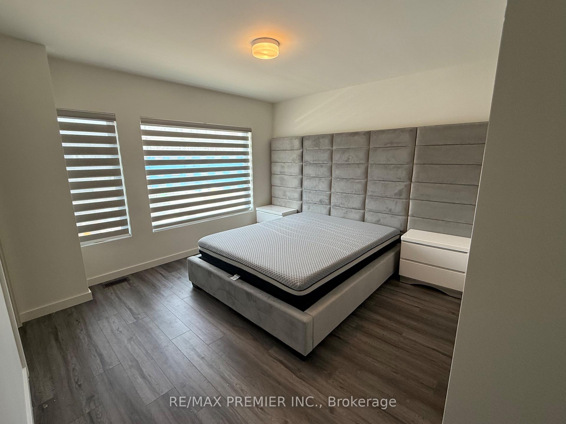 Photo 12 of 22 Rainwater Lane, Barrie, Holly — HOMEH