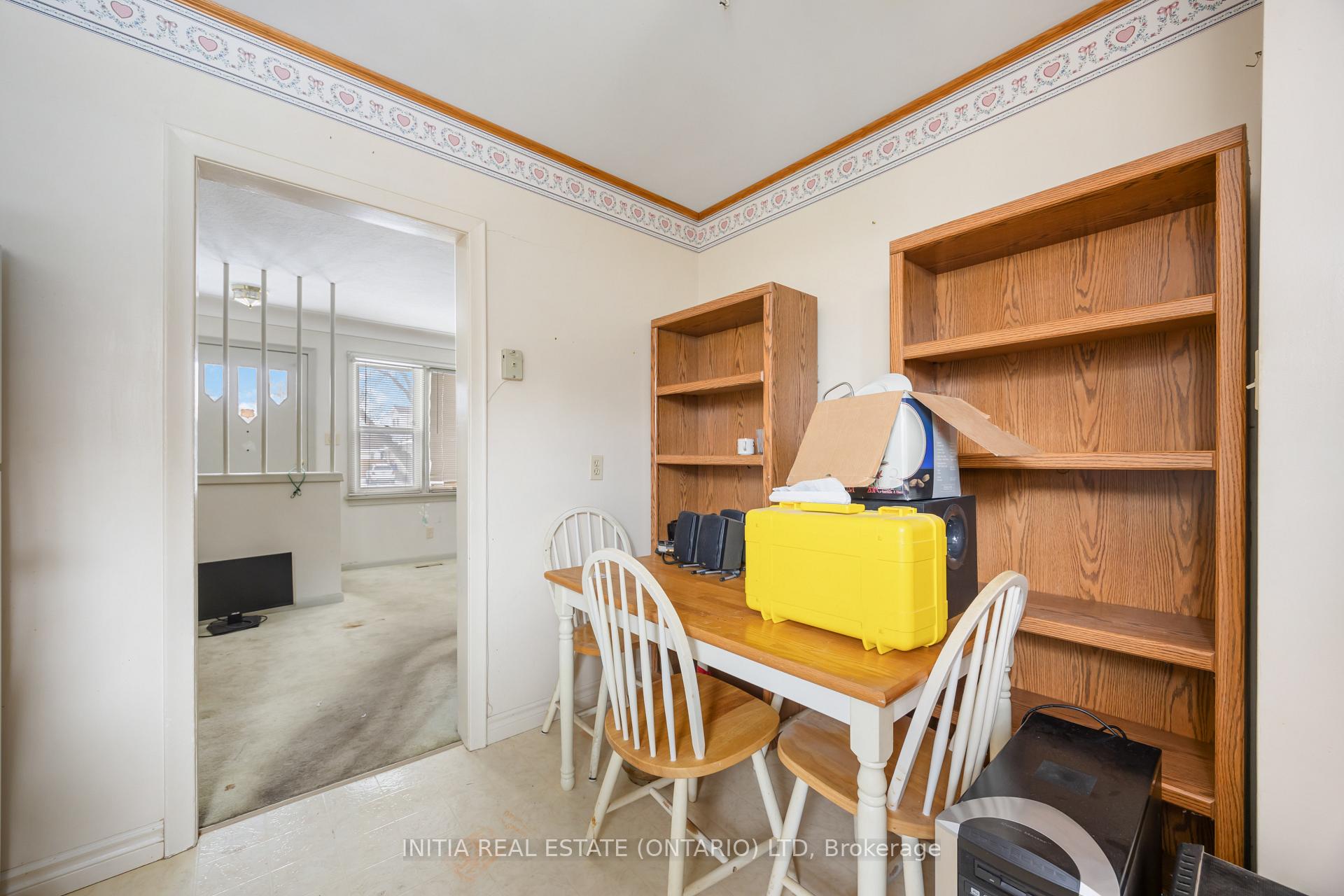 Photo 8 of 41 Tunis Avenue, Sarnia — HOMEH