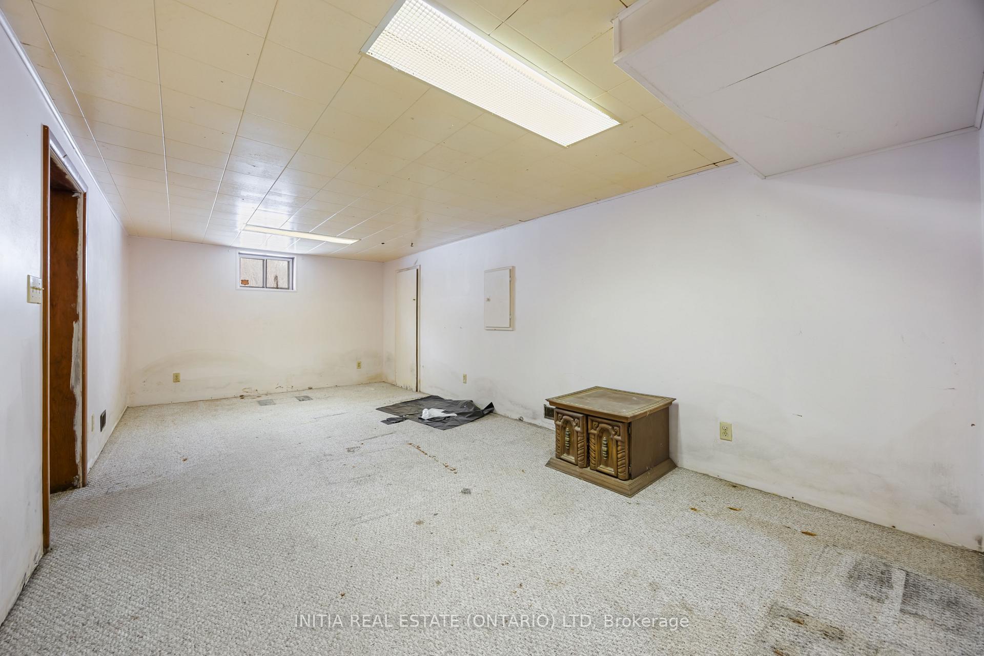 Photo 22 of 41 Tunis Avenue, Sarnia — HOMEH