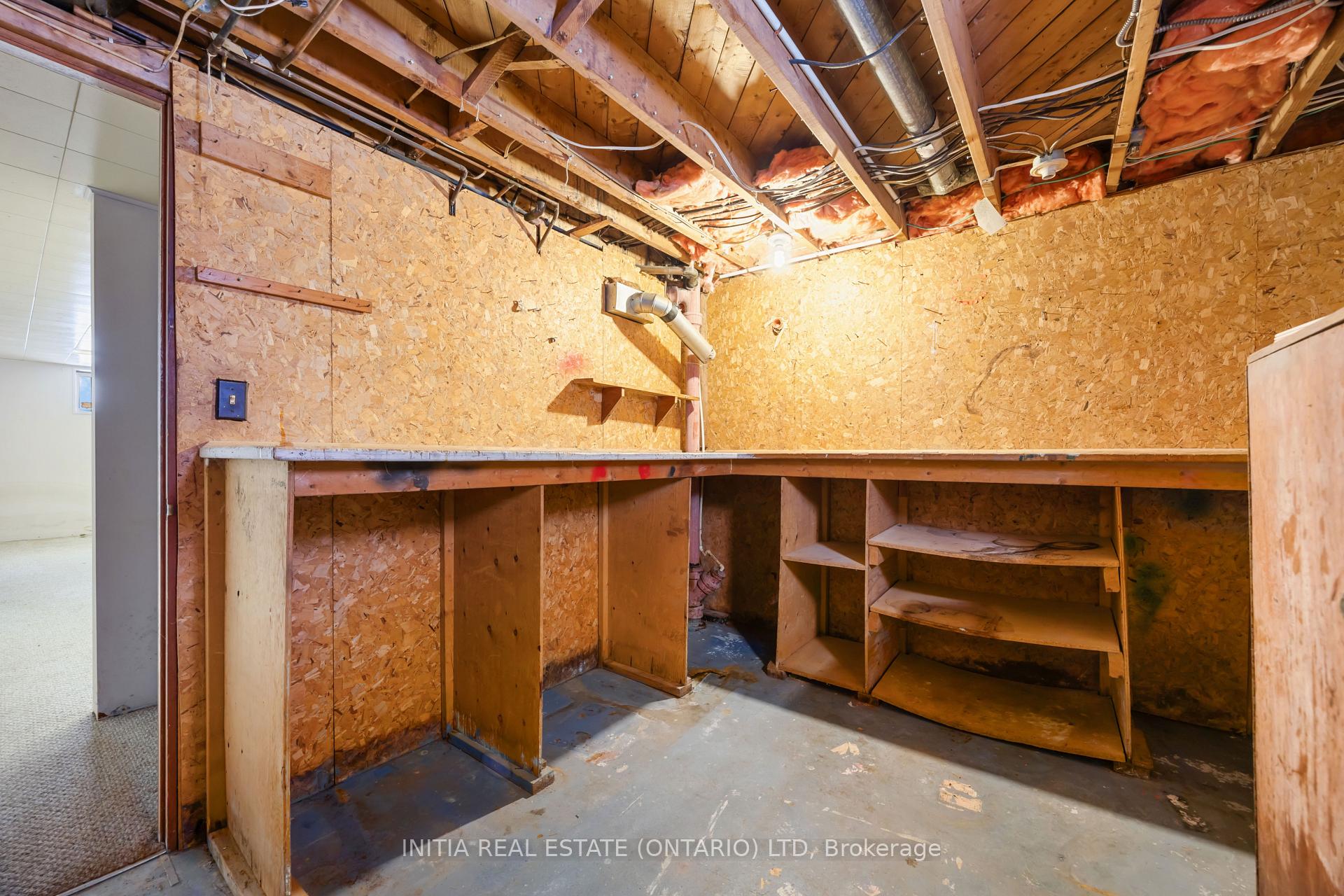 Photo 26 of 41 Tunis Avenue, Sarnia — HOMEH