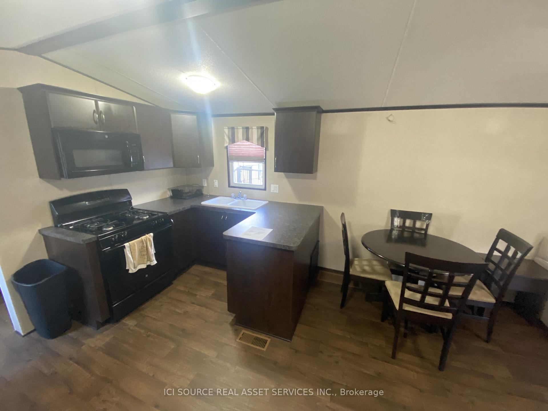 Photo 5 of Unit 252, 1082 Shamrock Marina Road, Gravenhurst, Morrison — HOMEH