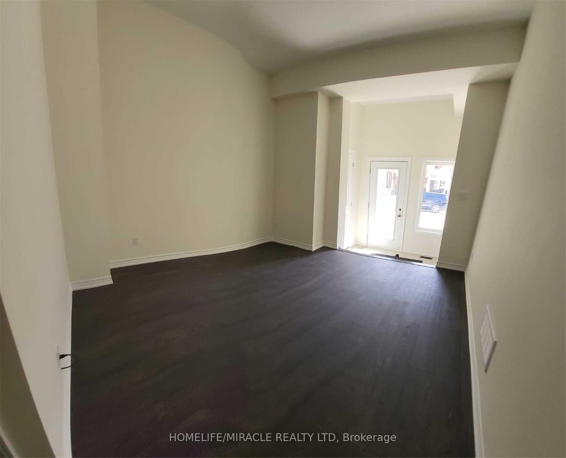 Photo 4 of 21 Purple Sage Drive, Brampton, Bram East — HOMEH