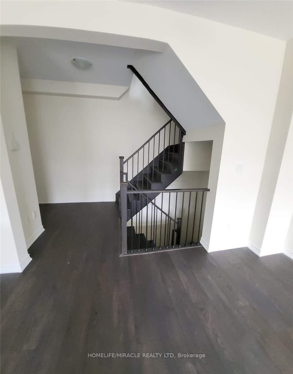 Photo 6 of 21 Purple Sage Drive, Brampton, Bram East — HOMEH