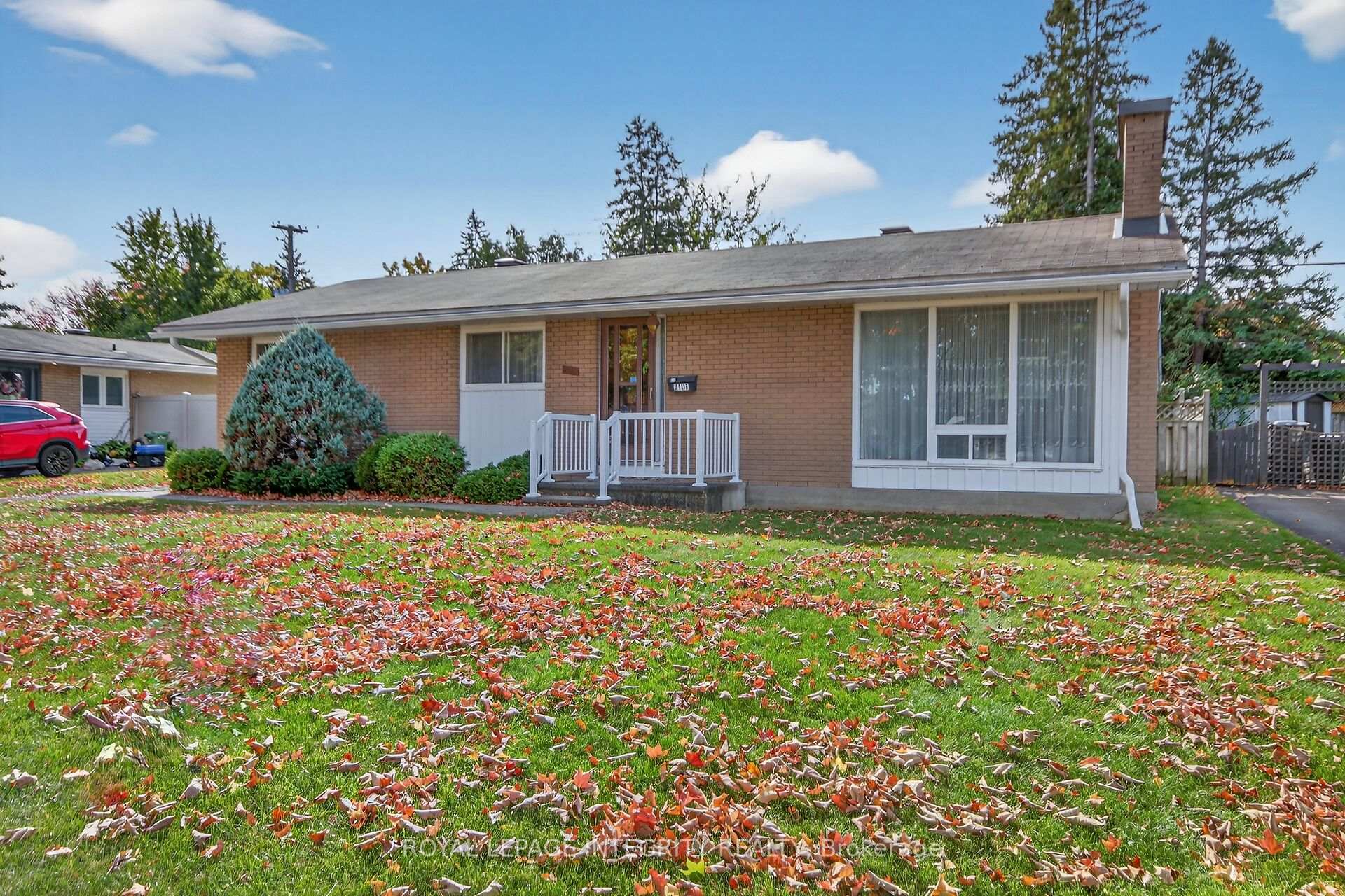 Photo 17 of 2106 Dunelm Street, Ottawa, Elmvale Acres/Urbandale — HOMEH