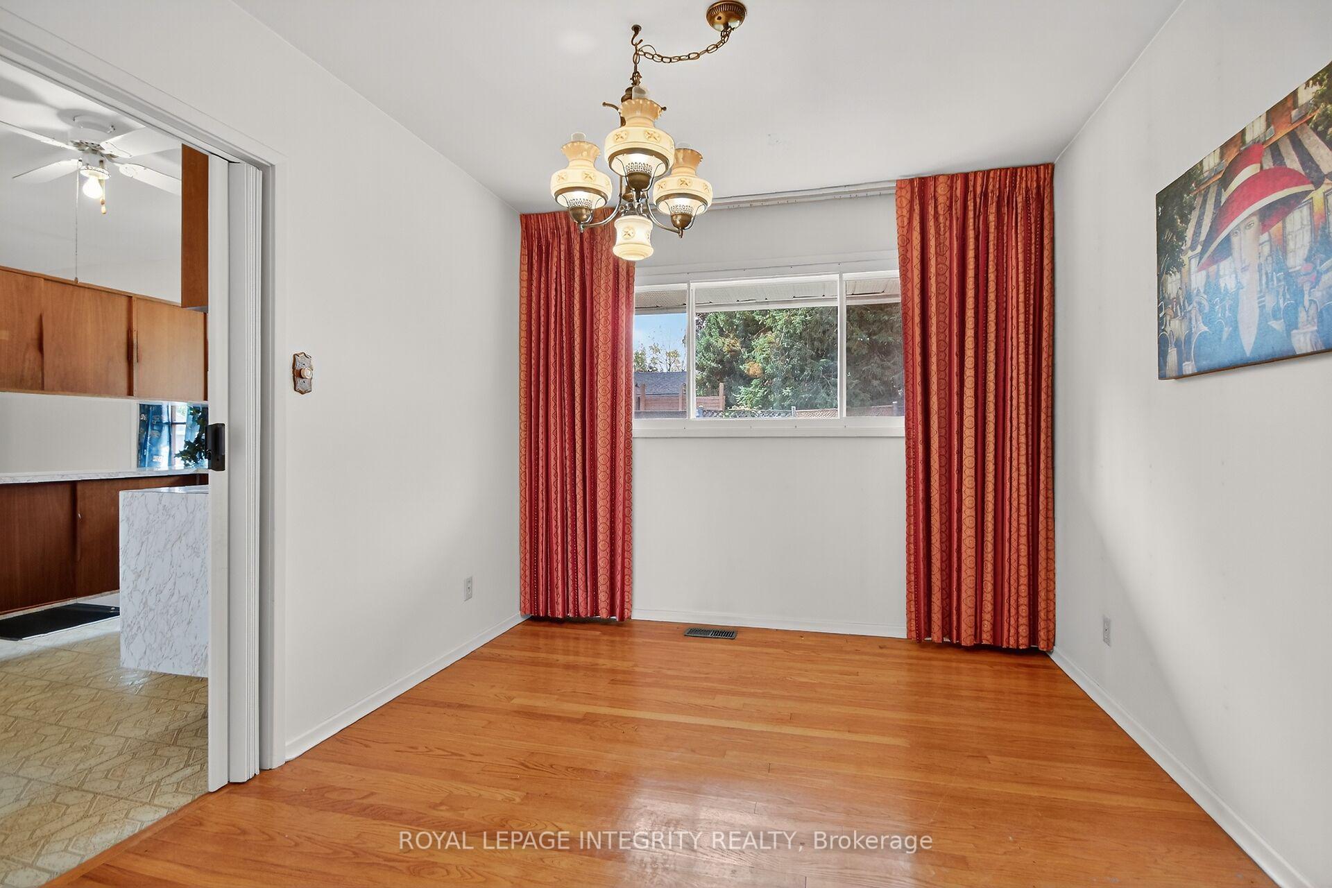 Photo 9 of 2106 Dunelm Street, Ottawa, Elmvale Acres/Urbandale — HOMEH
