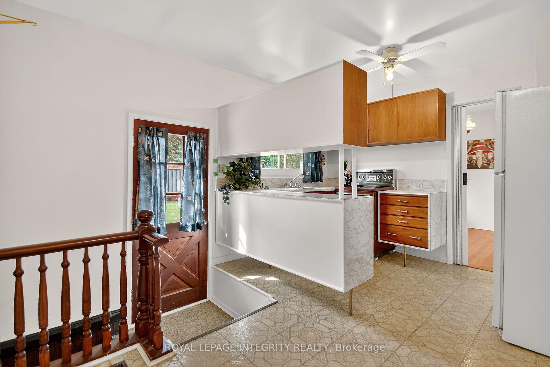 Photo 14 of 2106 Dunelm Street, Ottawa, Elmvale Acres/Urbandale — HOMEH