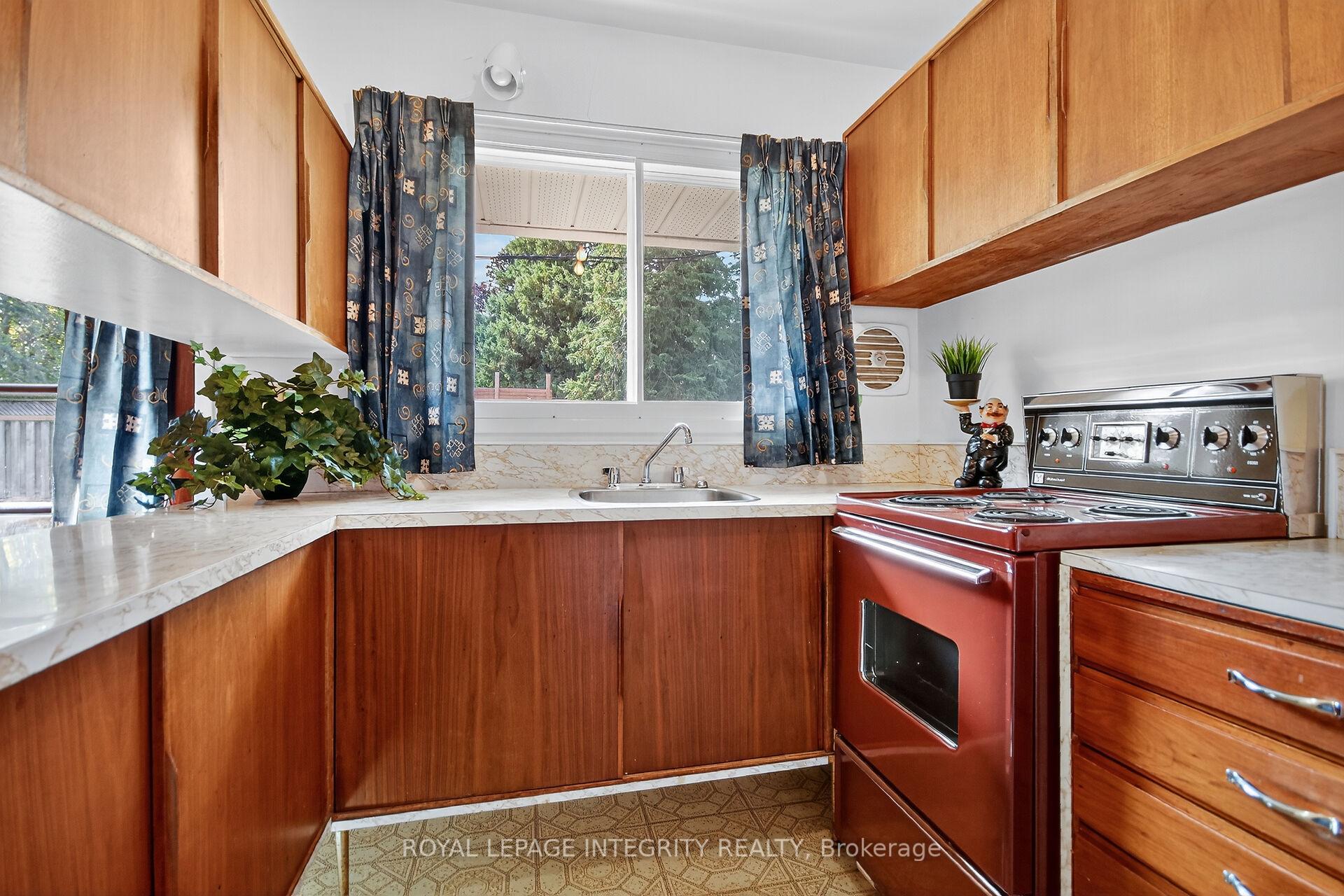 Photo 34 of 2106 Dunelm Street, Ottawa, Elmvale Acres/Urbandale — HOMEH