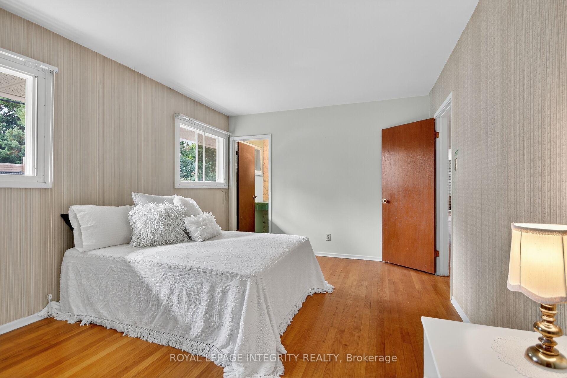 Photo 23 of 2106 Dunelm Street, Ottawa, Elmvale Acres/Urbandale — HOMEH
