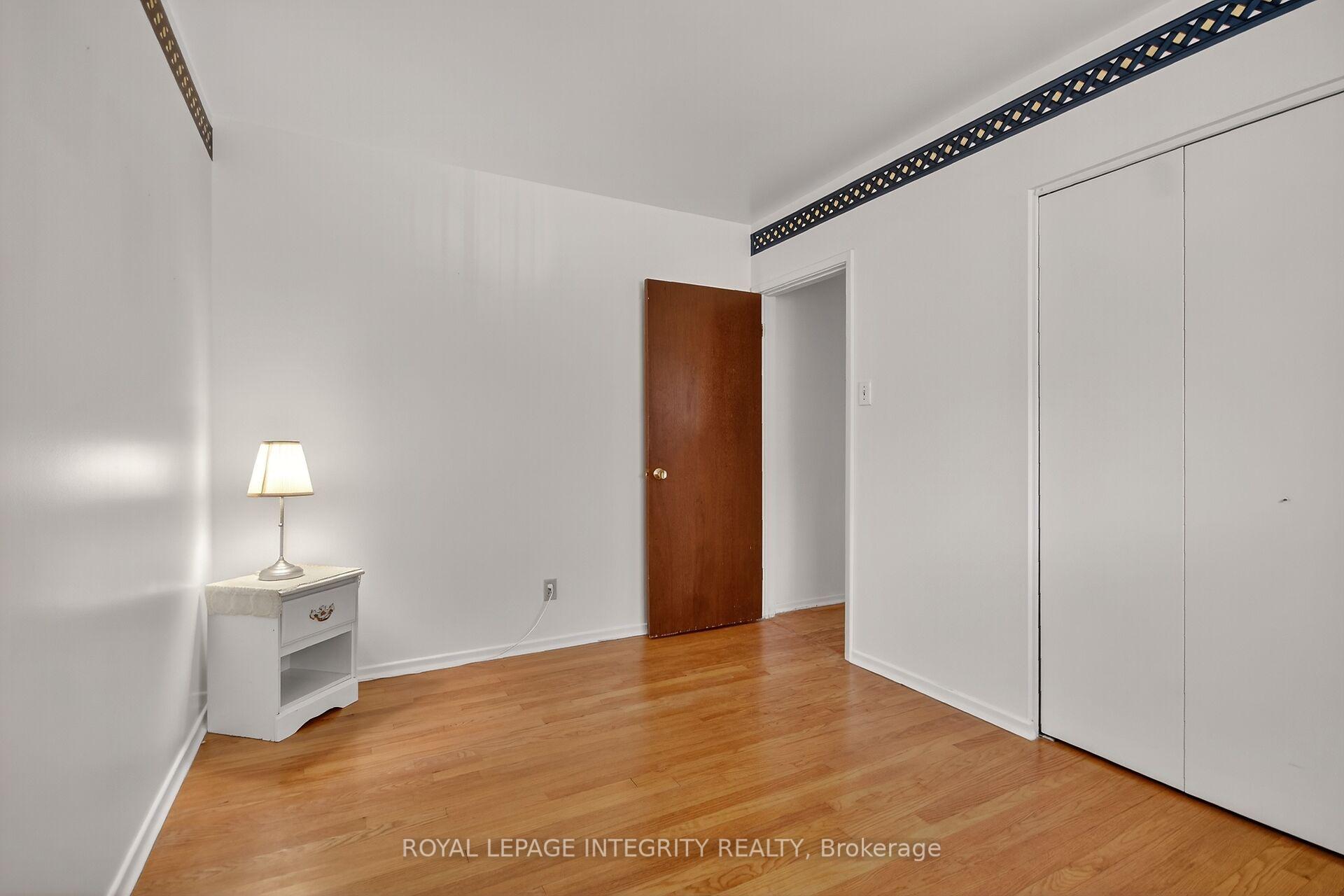 Photo 26 of 2106 Dunelm Street, Ottawa, Elmvale Acres/Urbandale — HOMEH