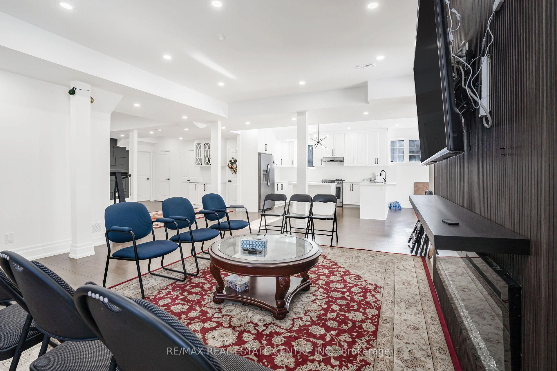Photo 28 of 40 Highvalley (Basement) Circle, Brampton, Brampton West — HOMEH