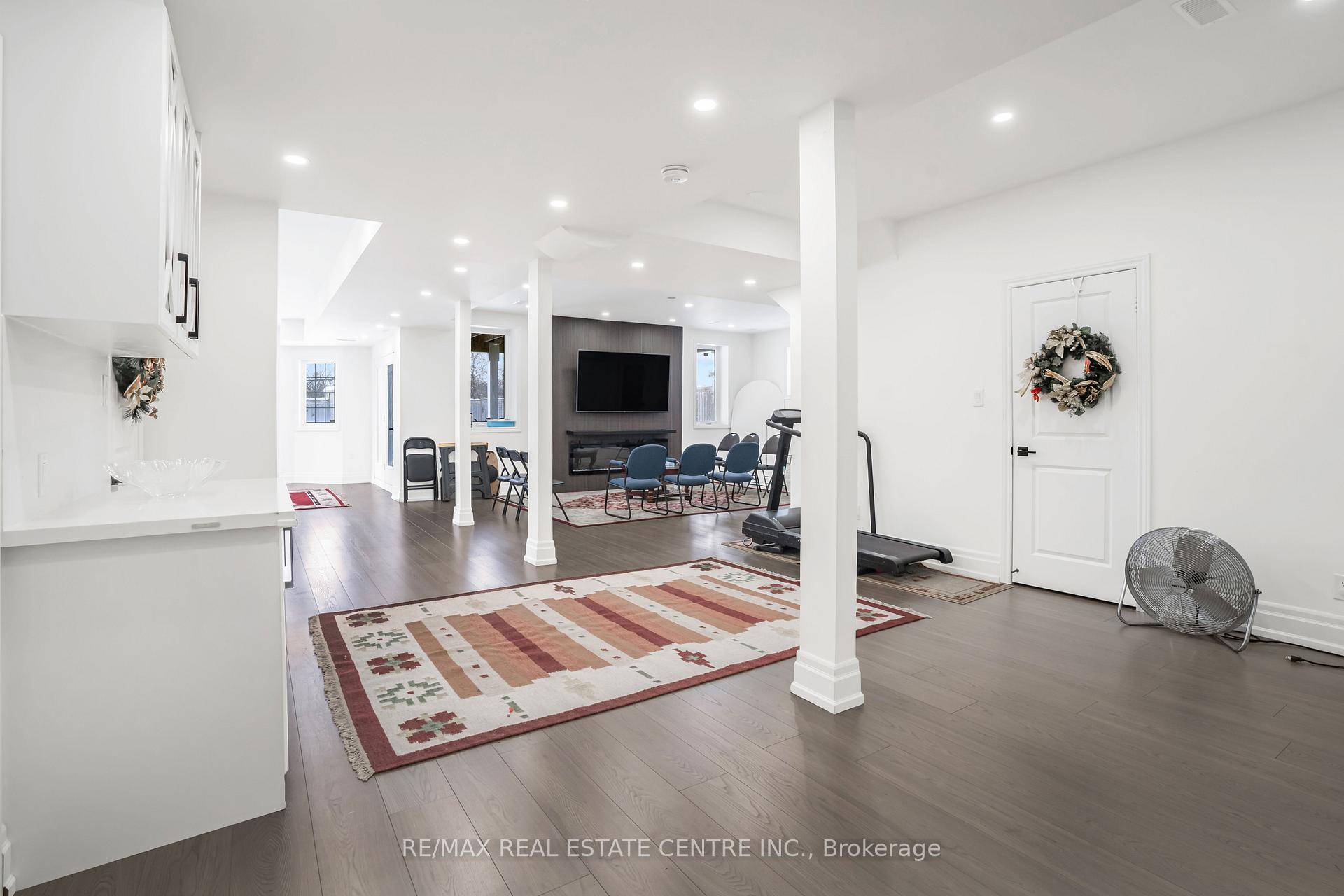 Photo 31 of 40 Highvalley (Basement) Circle, Brampton, Brampton West — HOMEH