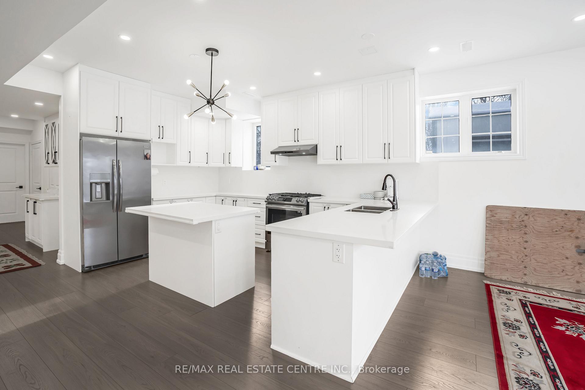Photo 17 of 40 Highvalley (Basement) Circle, Brampton, Brampton West — HOMEH