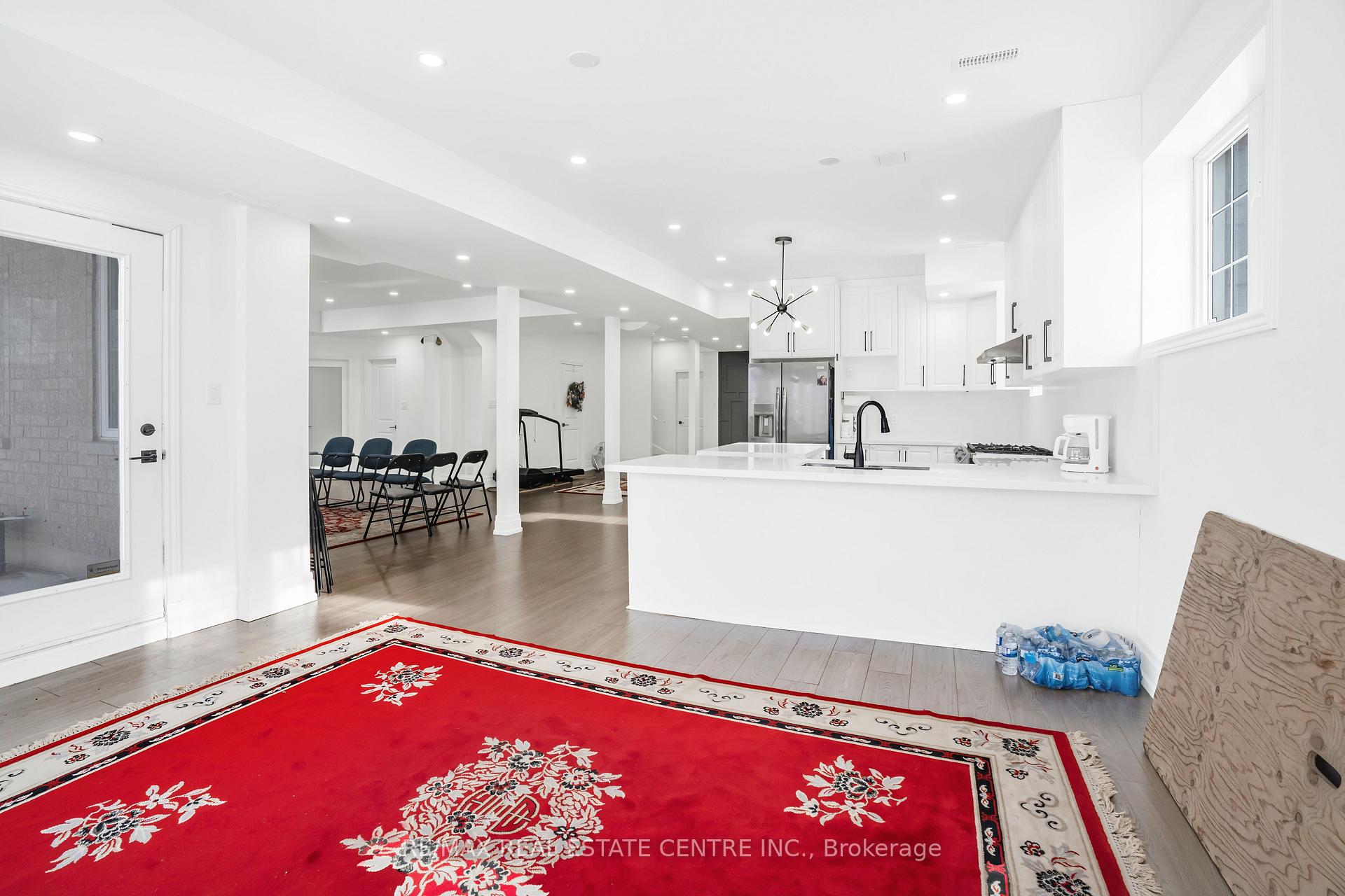 Photo 14 of 40 Highvalley (Basement) Circle, Brampton, Brampton West — HOMEH