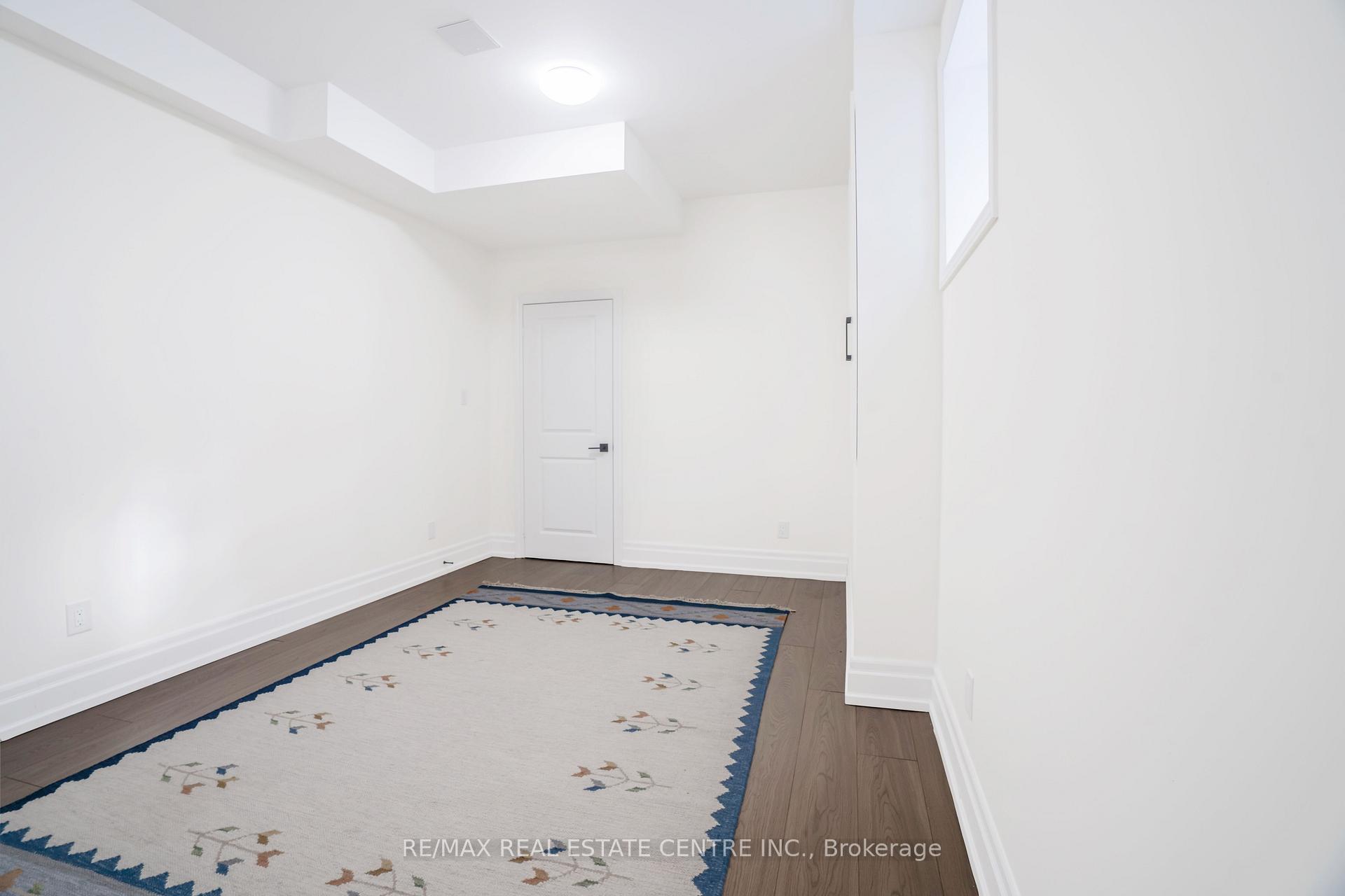 Photo 7 of 40 Highvalley (Basement) Circle, Brampton, Brampton West — HOMEH