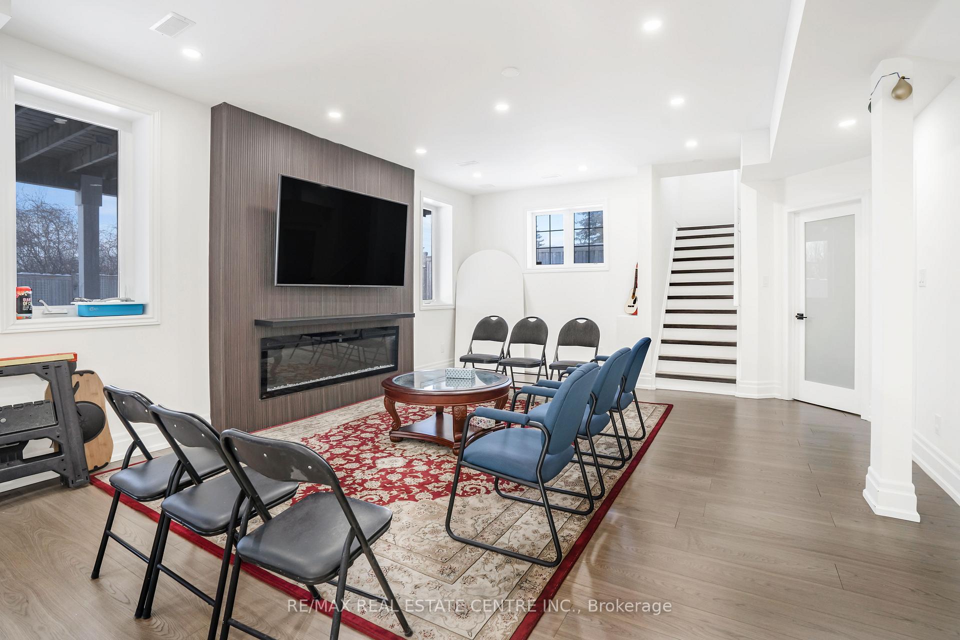 Photo 26 of 40 Highvalley (Basement) Circle, Brampton, Brampton West — HOMEH
