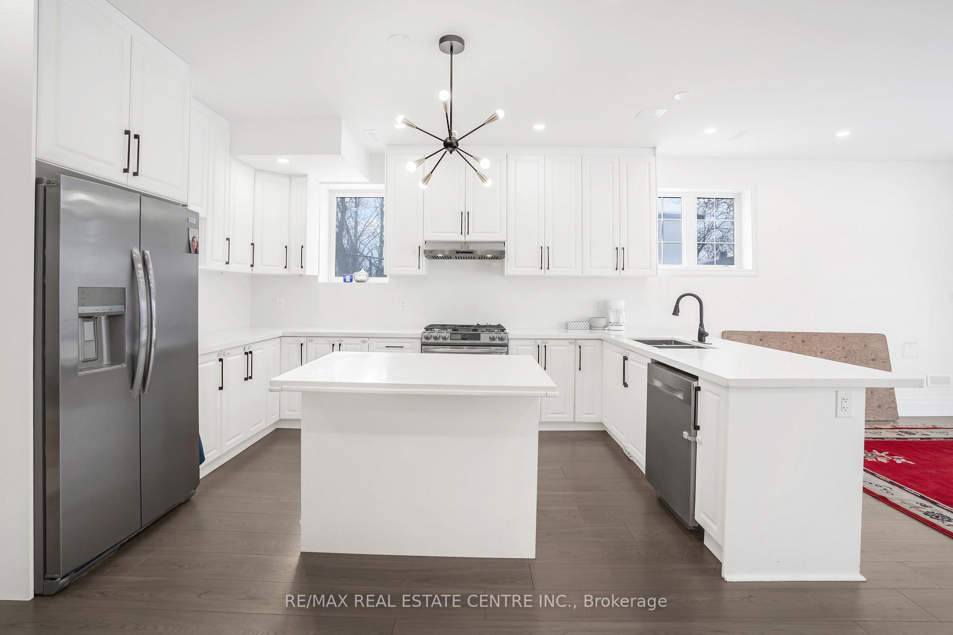 Photo 20 of 40 Highvalley (Basement) Circle, Brampton, Brampton West — HOMEH