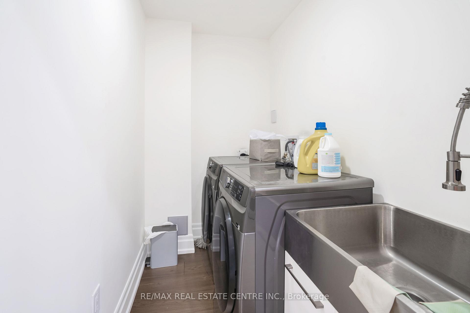 Photo 32 of 40 Highvalley (Basement) Circle, Brampton, Brampton West — HOMEH