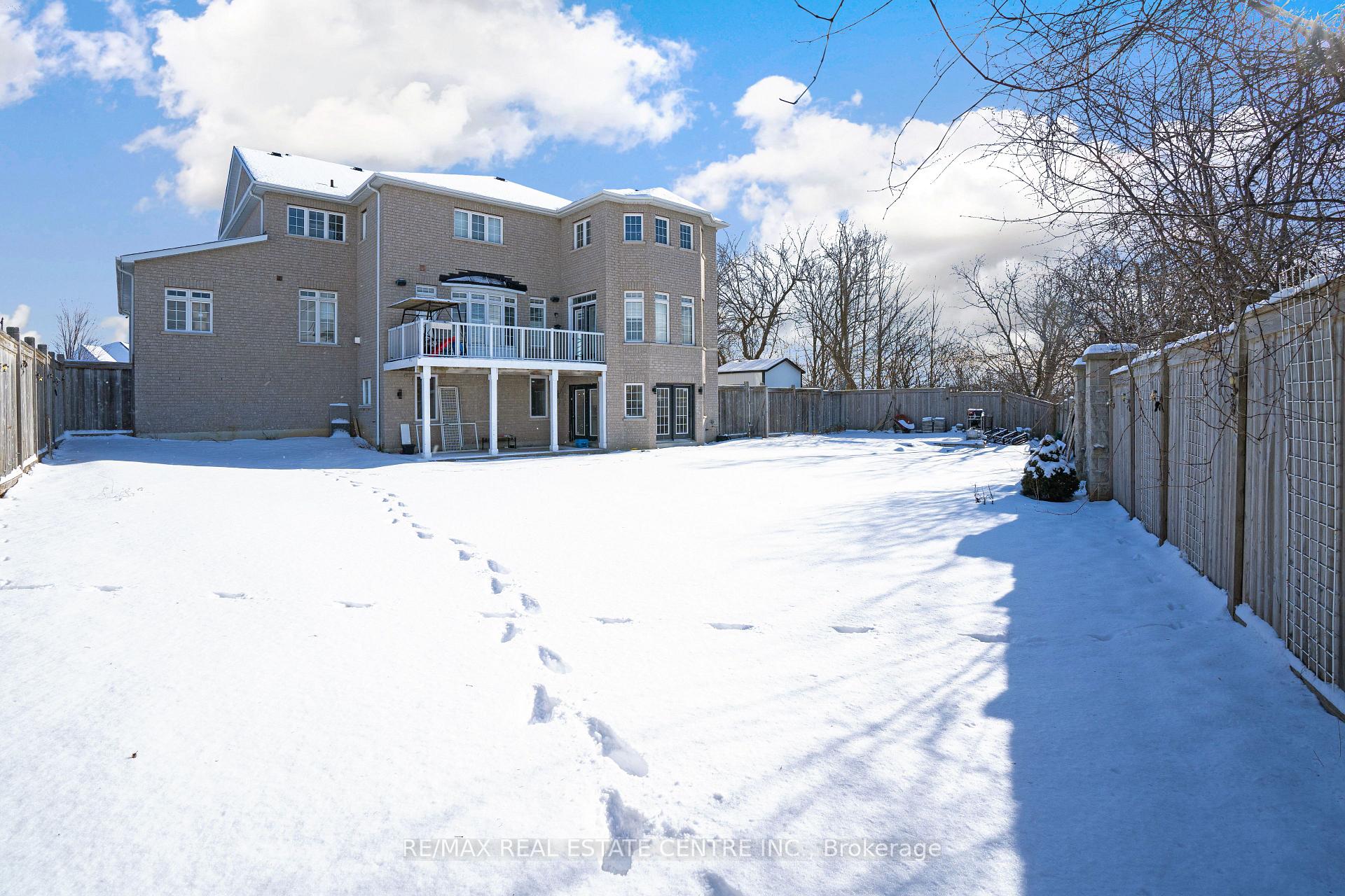 Photo 36 of 40 Highvalley (Basement) Circle, Brampton, Brampton West — HOMEH