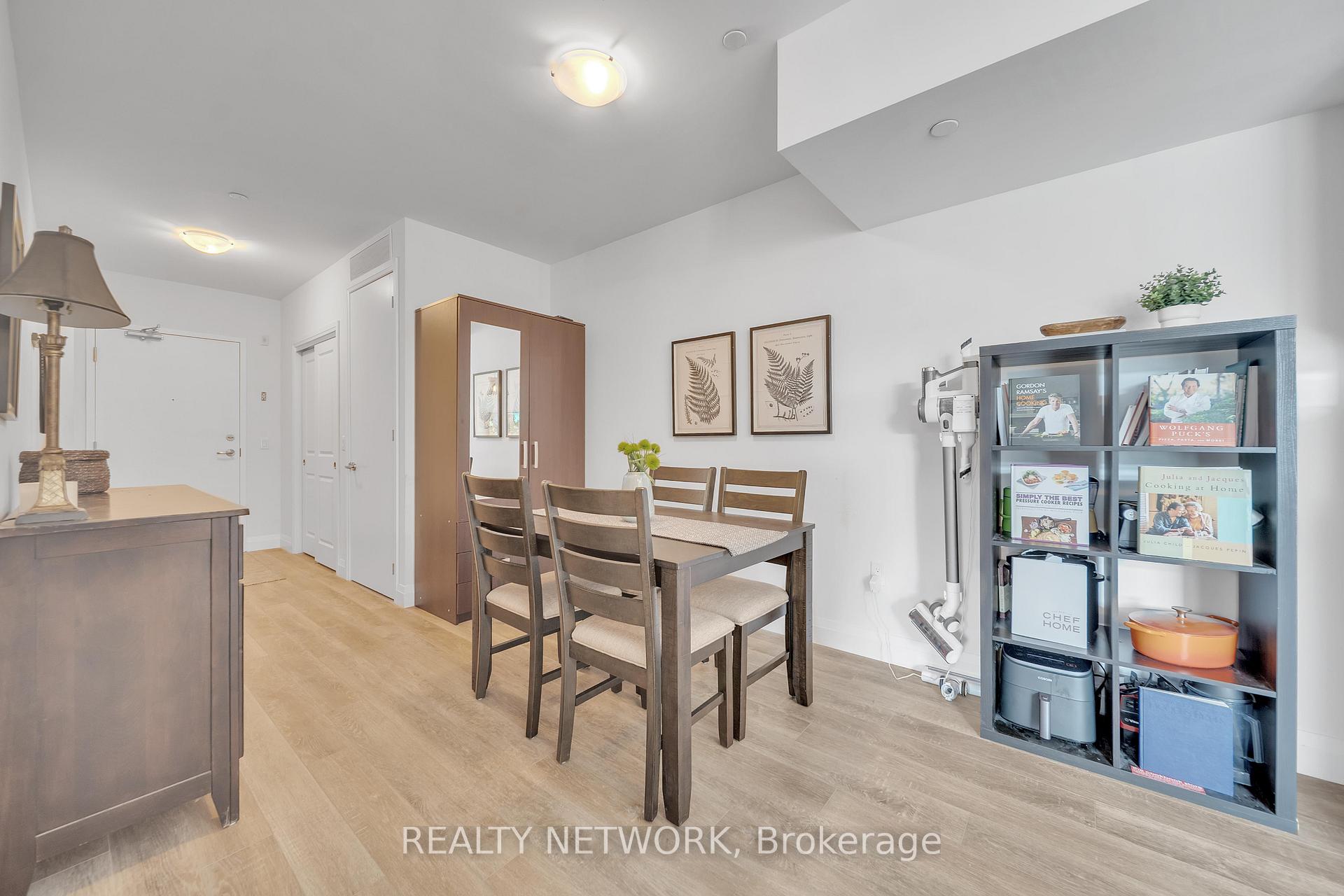 Photo 16 of Unit 410, 1 Redfern Avenue, Hamilton, Mountview — HOMEH