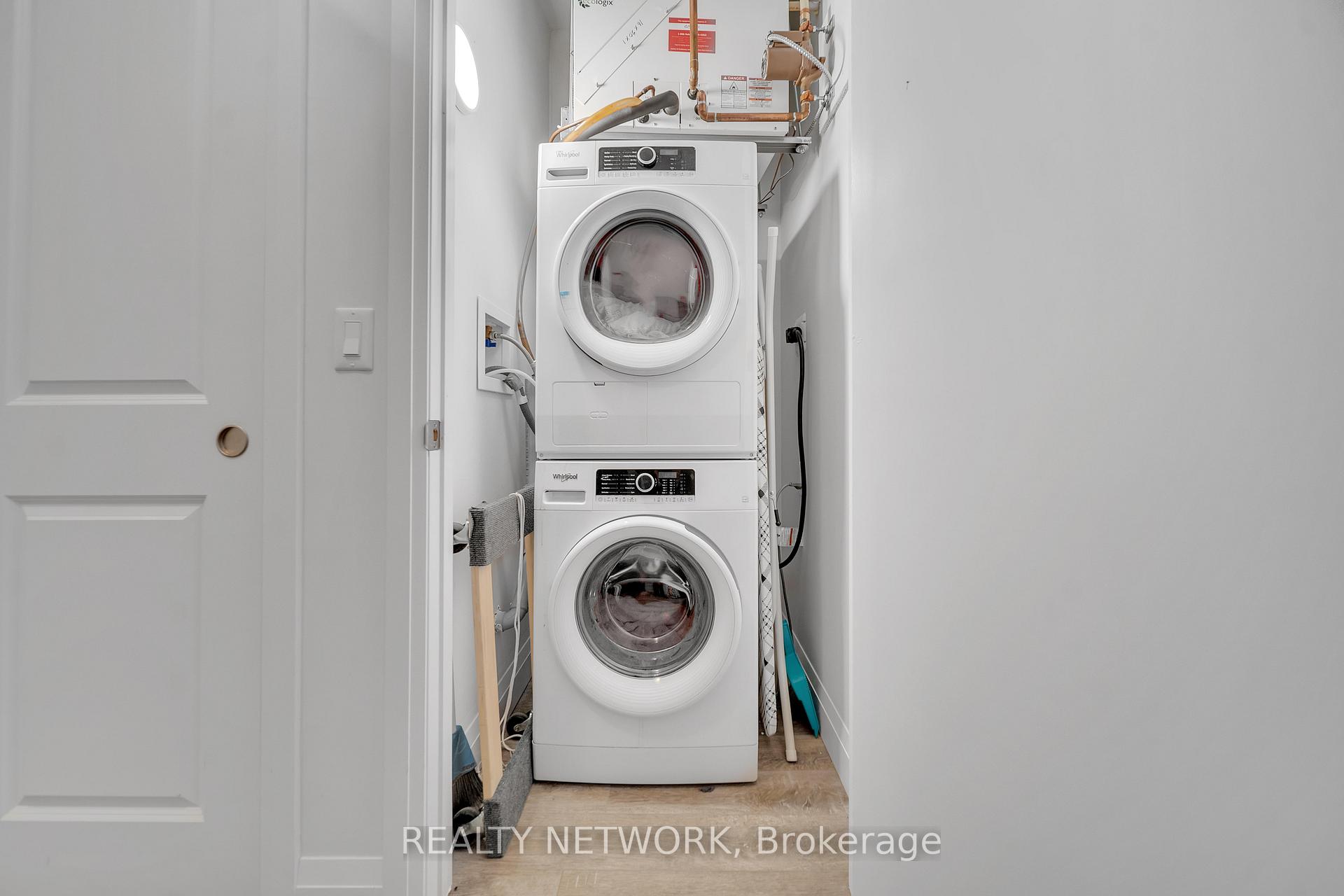 Photo 12 of Unit 410, 1 Redfern Avenue, Hamilton, Mountview — HOMEH