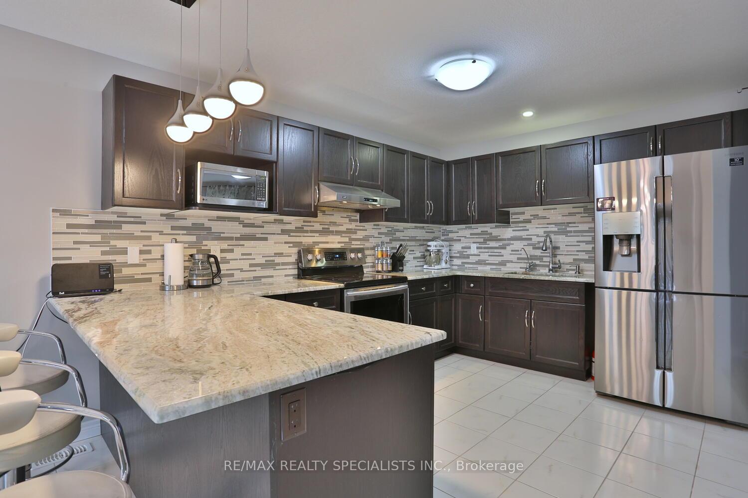 Photo 16 of 189 Macalister Boulevard, Guelph, Kortright East — HOMEH