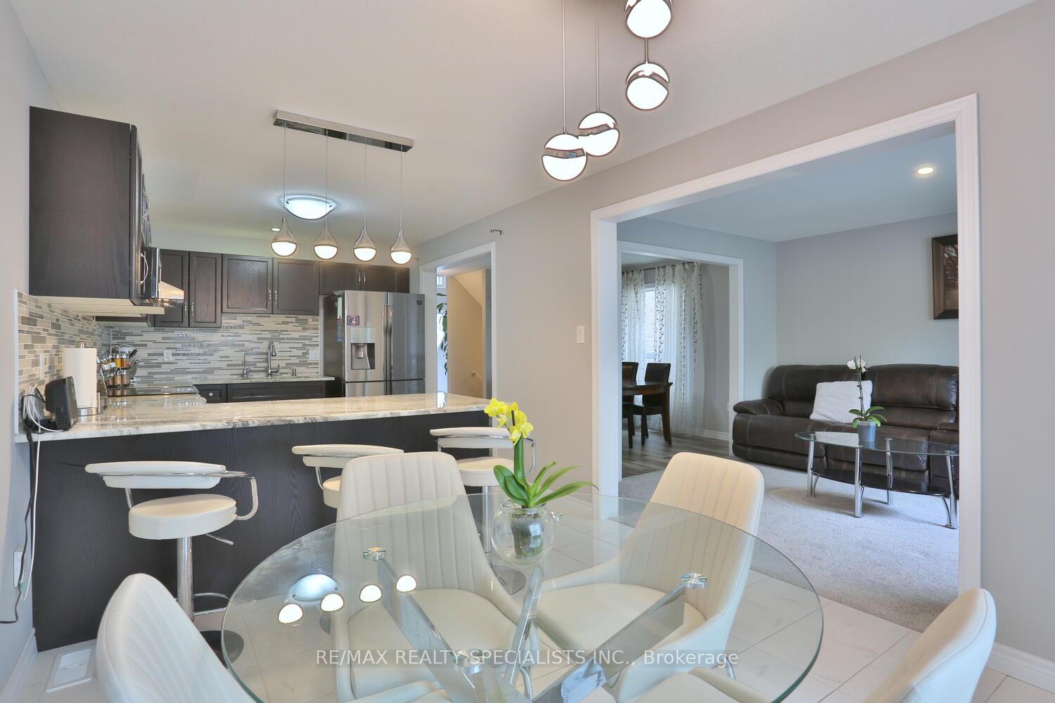 Photo 10 of 189 Macalister Boulevard, Guelph, Kortright East — HOMEH