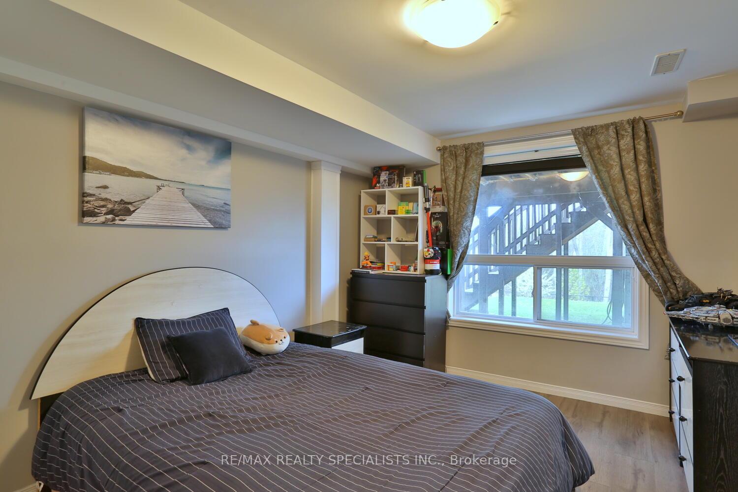 Photo 37 of 189 Macalister Boulevard, Guelph, Kortright East — HOMEH