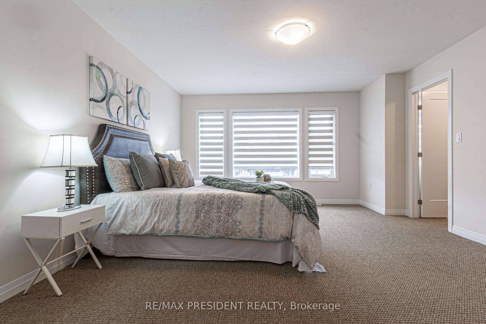 Photo 17 of 25 Greenwich Avenue, Hamilton, Stoney Creek Mountain — HOMEH