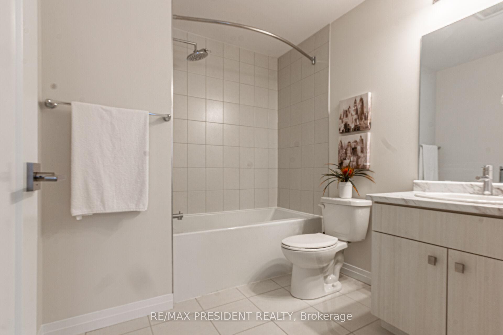 Photo 19 of 25 Greenwich Avenue, Hamilton, Stoney Creek Mountain — HOMEH