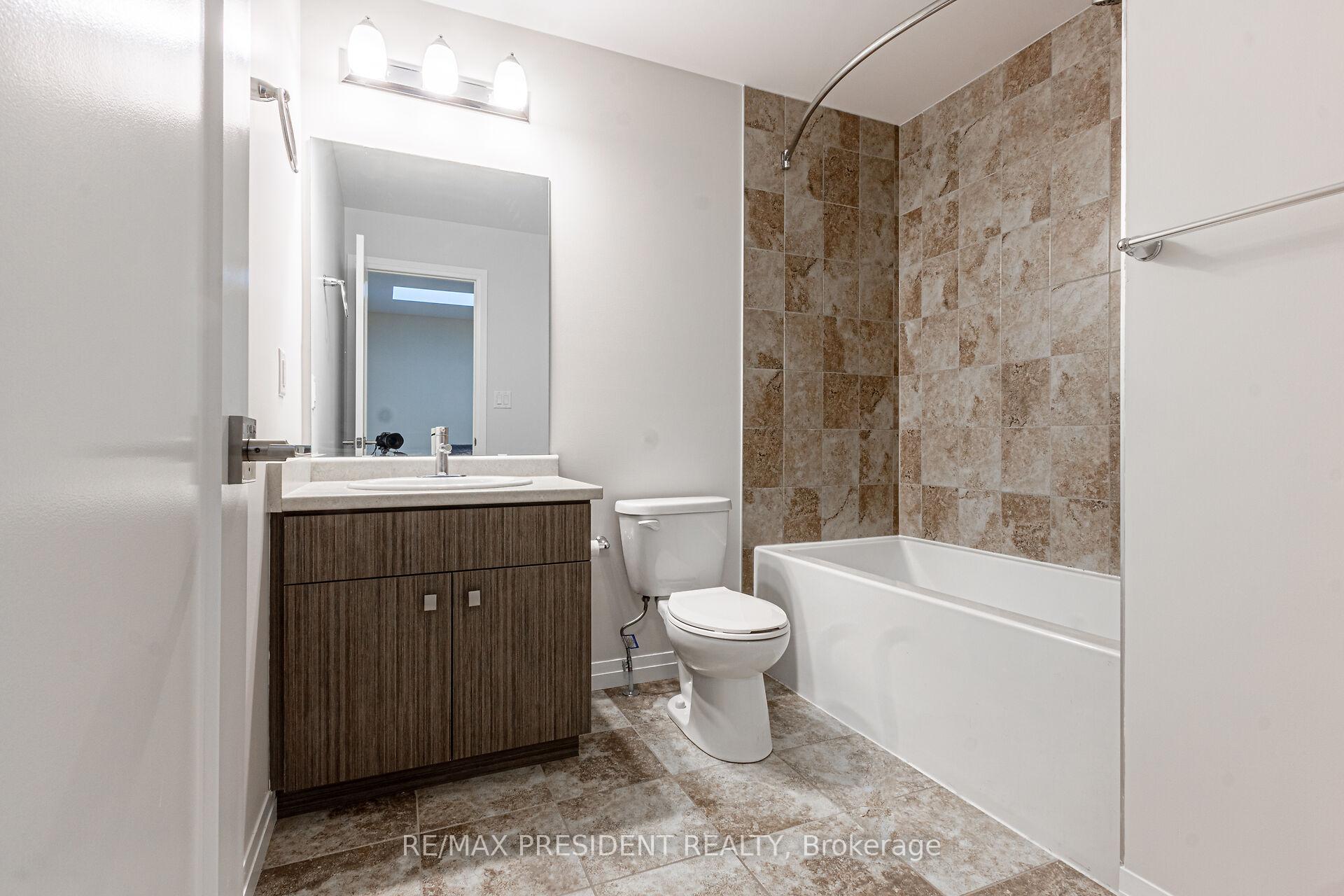 Photo 22 of 25 Greenwich Avenue, Hamilton, Stoney Creek Mountain — HOMEH