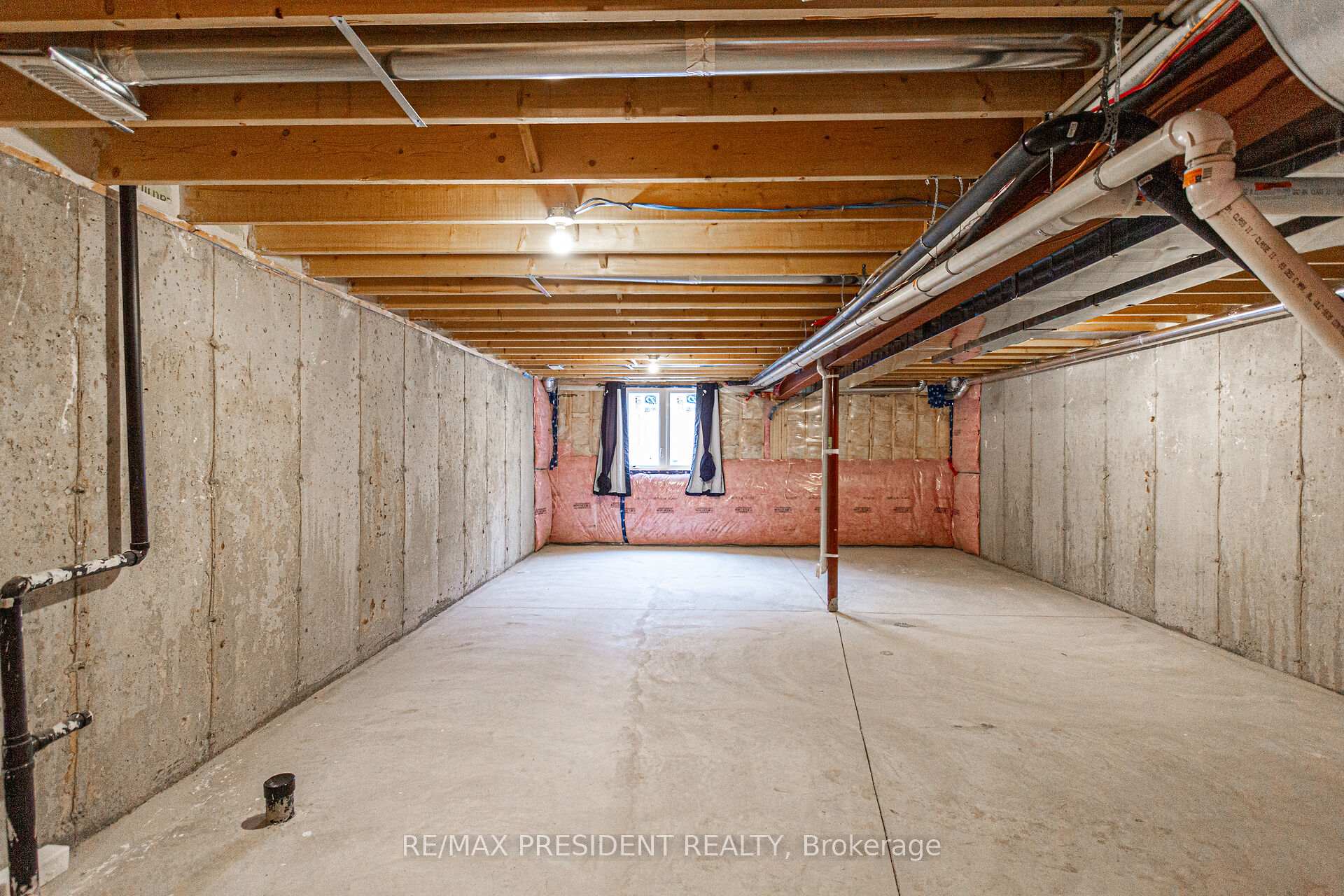 Photo 25 of 25 Greenwich Avenue, Hamilton, Stoney Creek Mountain — HOMEH