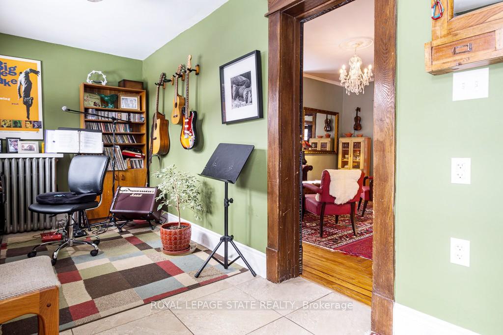 Photo 16 of 5 Orchard Hill, Hamilton, Kirkendall — HOMEH