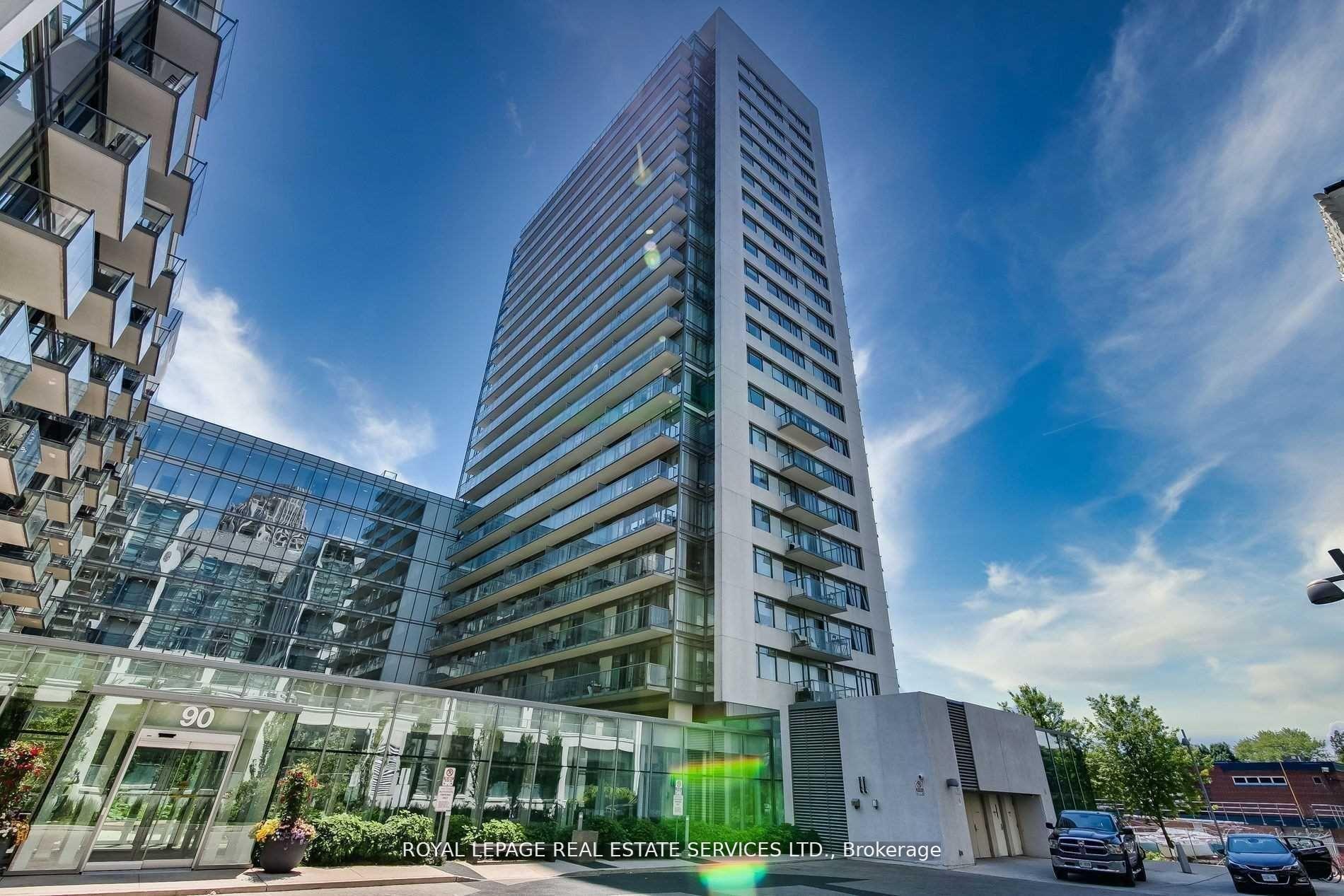 Front of Unit 330, 90 Stadium Road