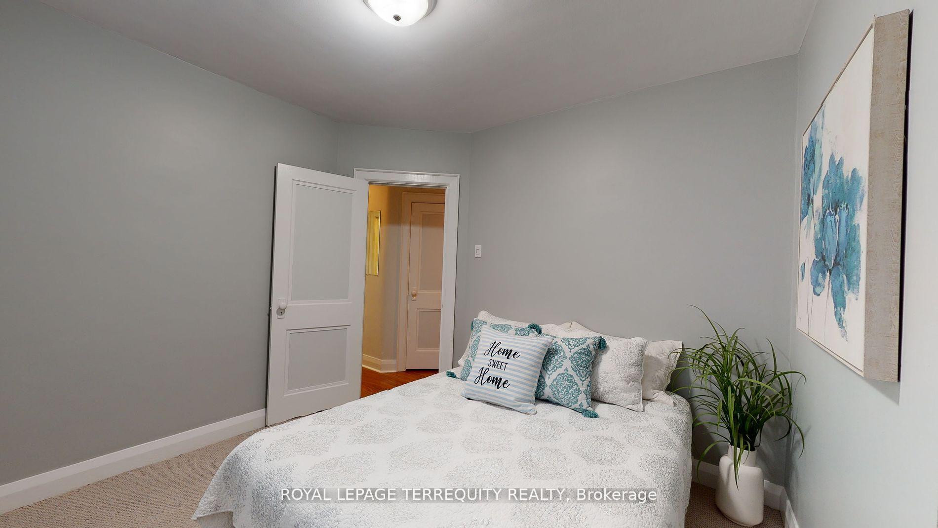 Photo 3 of 35 Berkshire Avenue, Toronto, South Riverdale — HOMEH