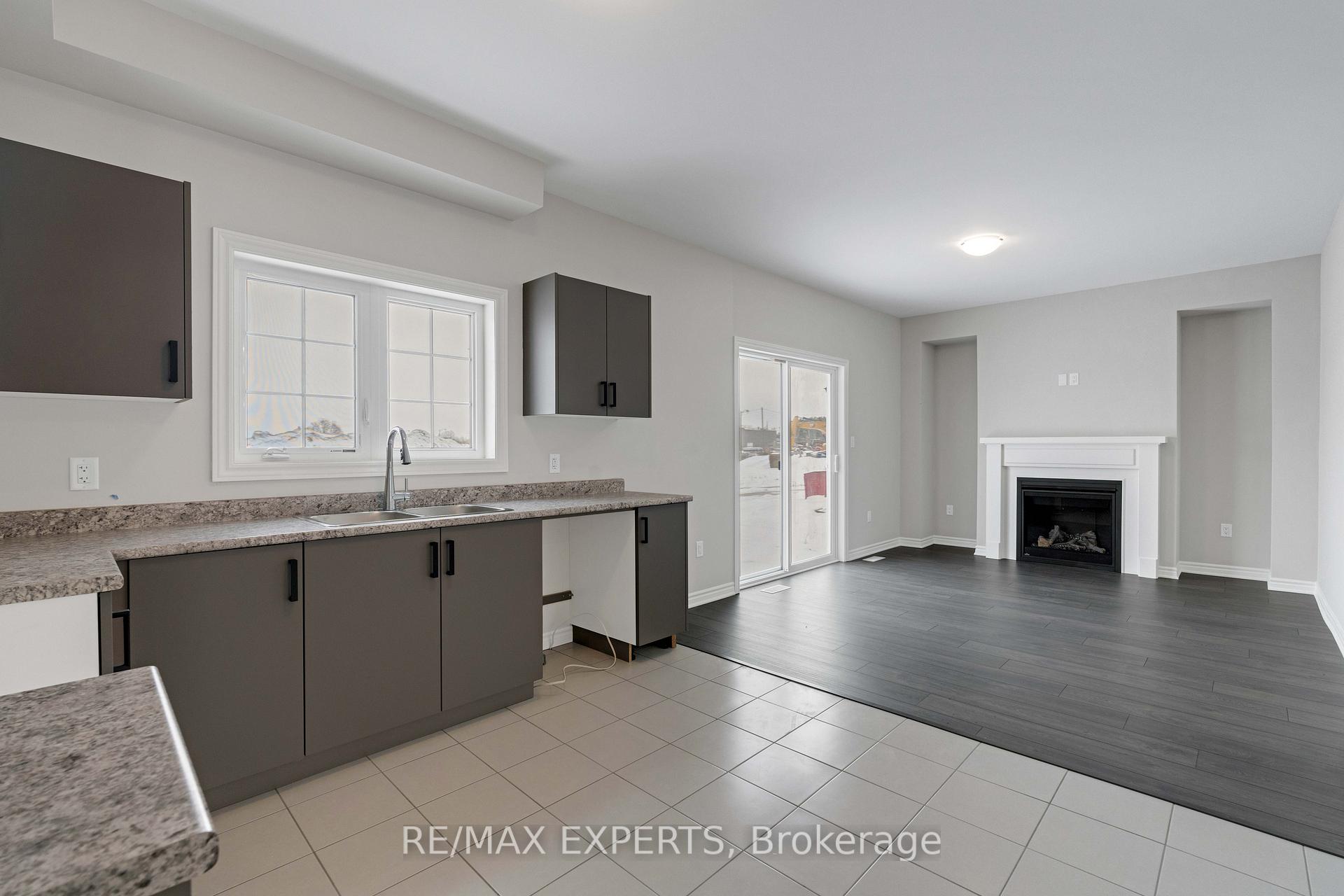 Photo 15 of 282 Springfield Crescent, Clearview, Stayner — HOMEH