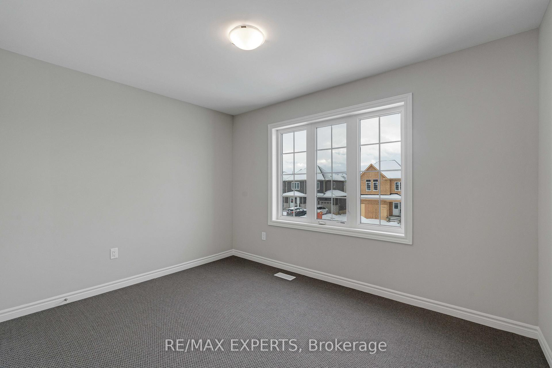 Photo 18 of 282 Springfield Crescent, Clearview, Stayner — HOMEH