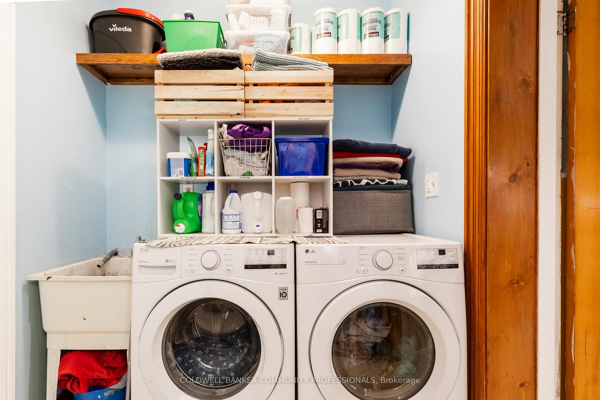 Photo 21 of 146 Walnut Street S, Hamilton, Corktown — HOMEH
