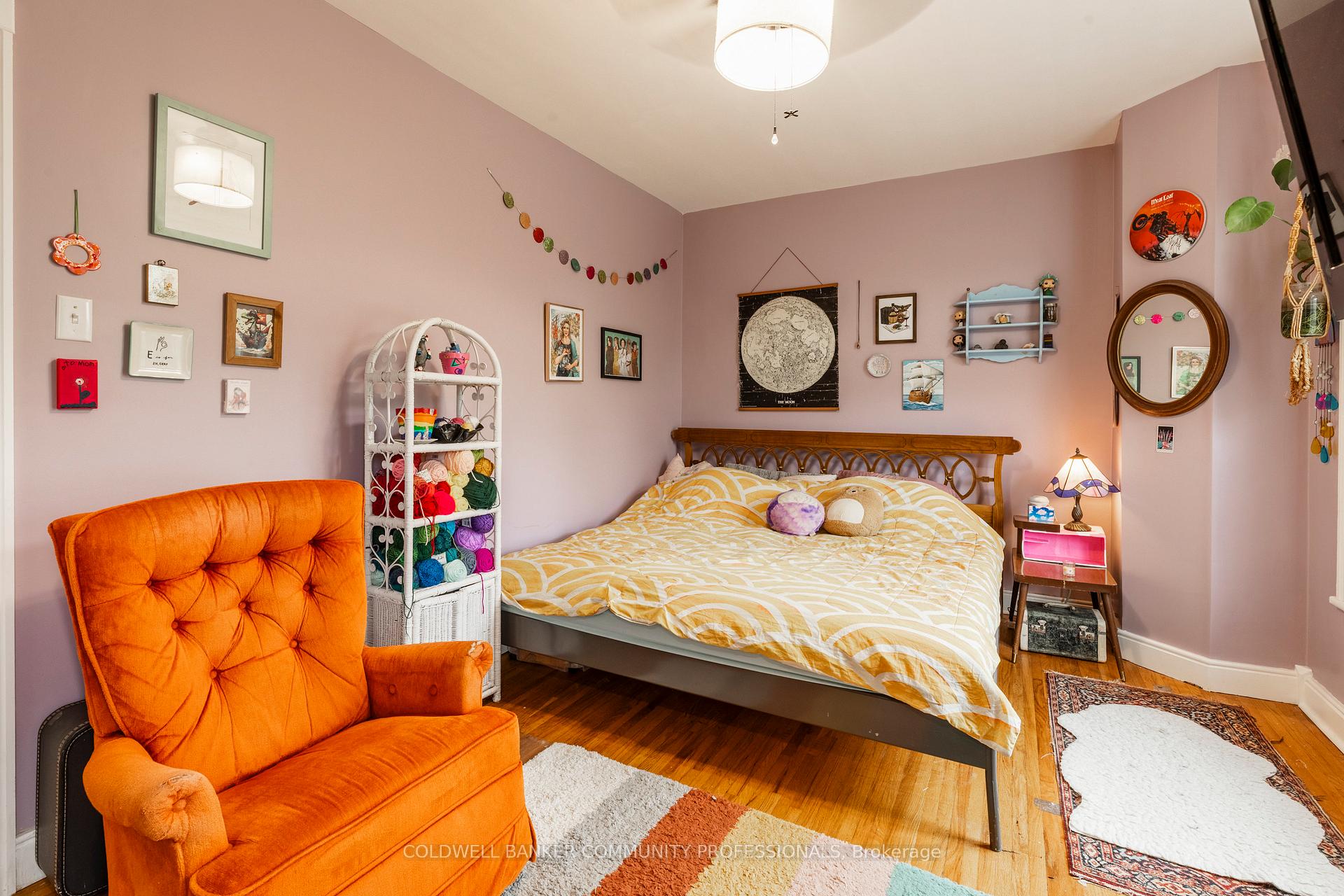 Photo 8 of 146 Walnut Street S, Hamilton, Corktown — HOMEH