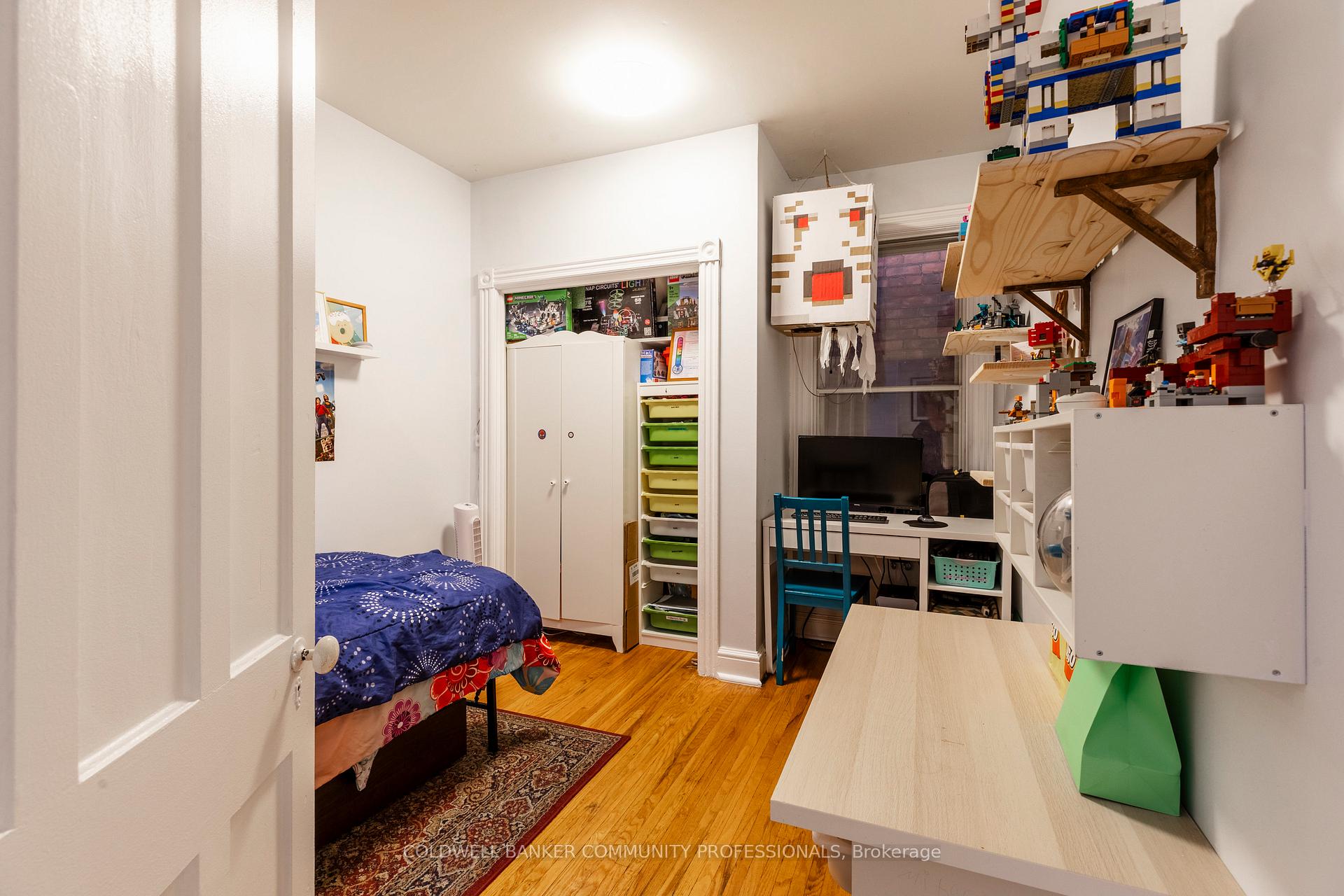 Photo 29 of 146 Walnut Street S, Hamilton, Corktown — HOMEH