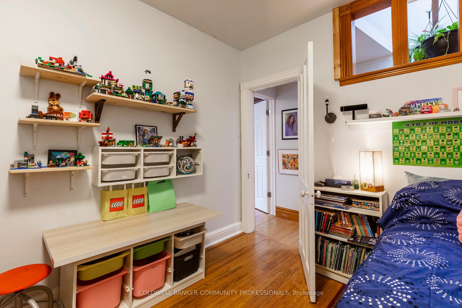Photo 32 of 146 Walnut Street S, Hamilton, Corktown — HOMEH