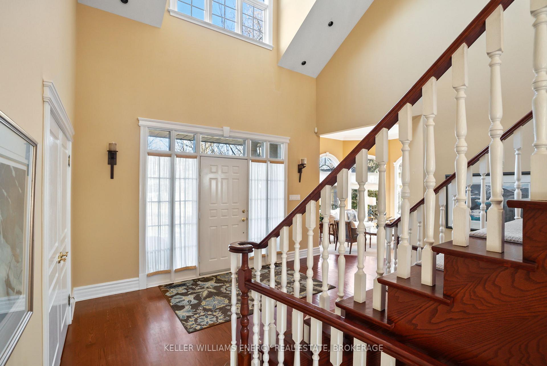 Photo 8 of 418 Euclid Street, Whitby, Downtown Whitby — HOMEH