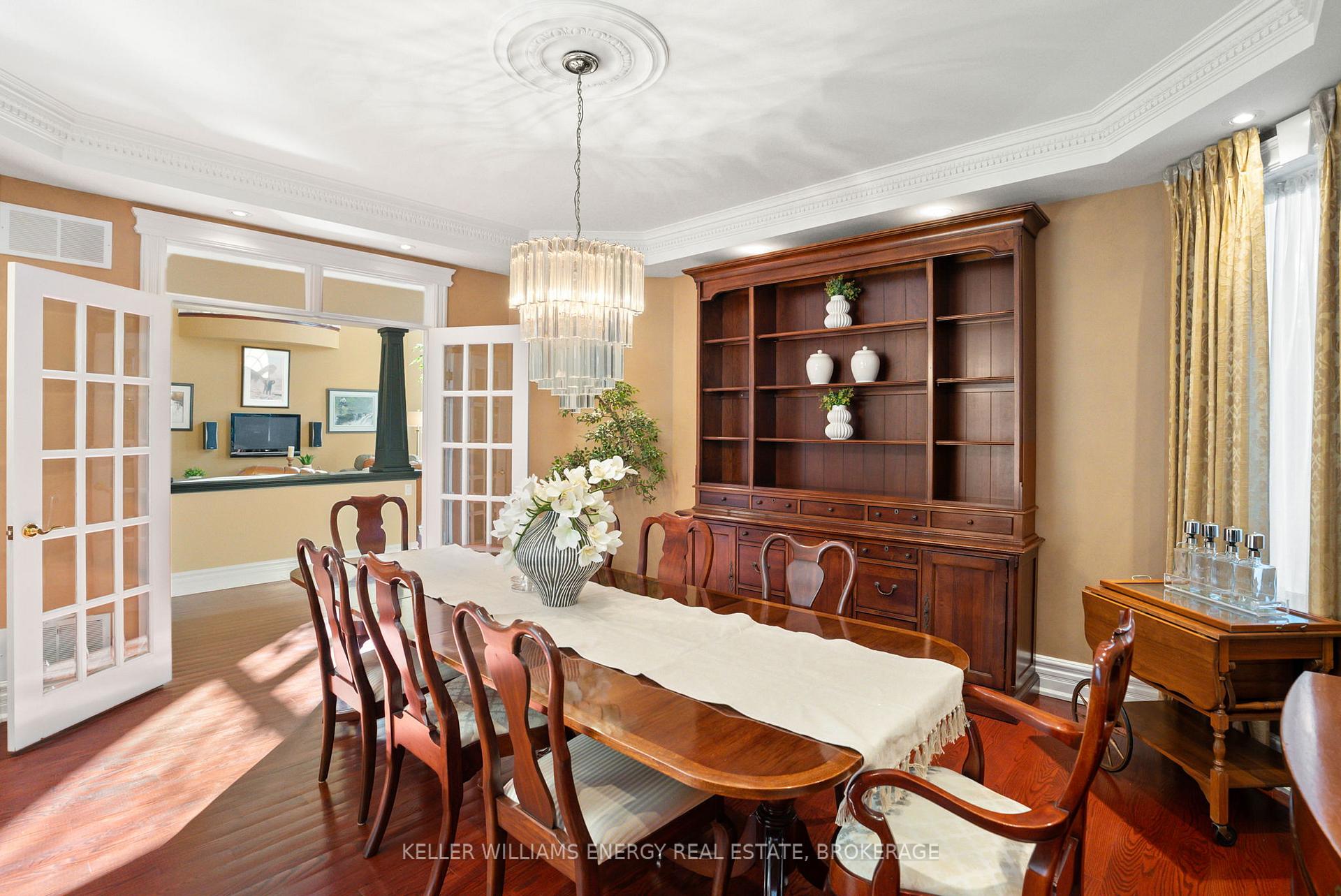 Photo 18 of 418 Euclid Street, Whitby, Downtown Whitby — HOMEH