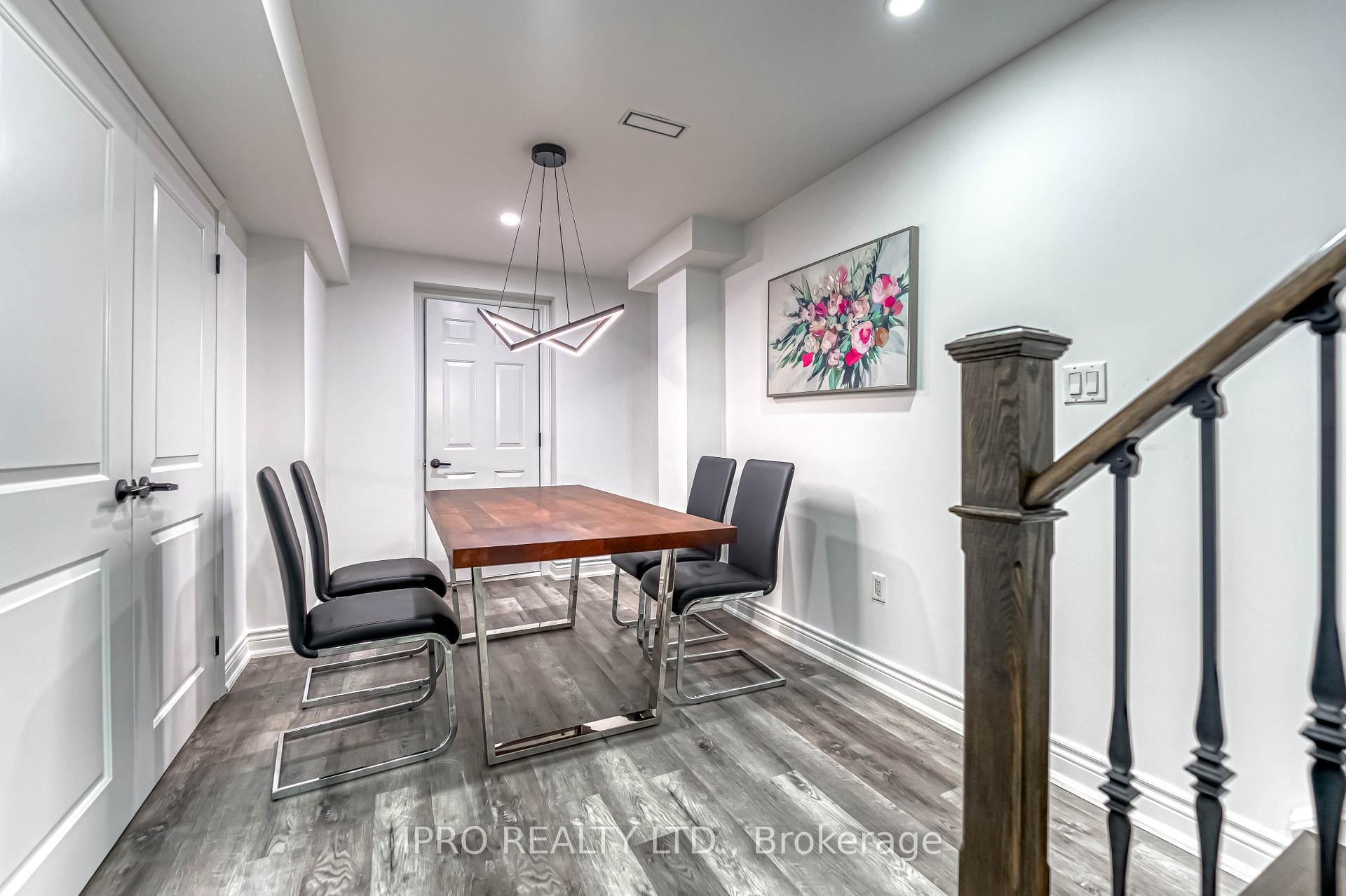 Photo 18 of 21 Roy Road, New Tecumseth, Tottenham — HOMEH