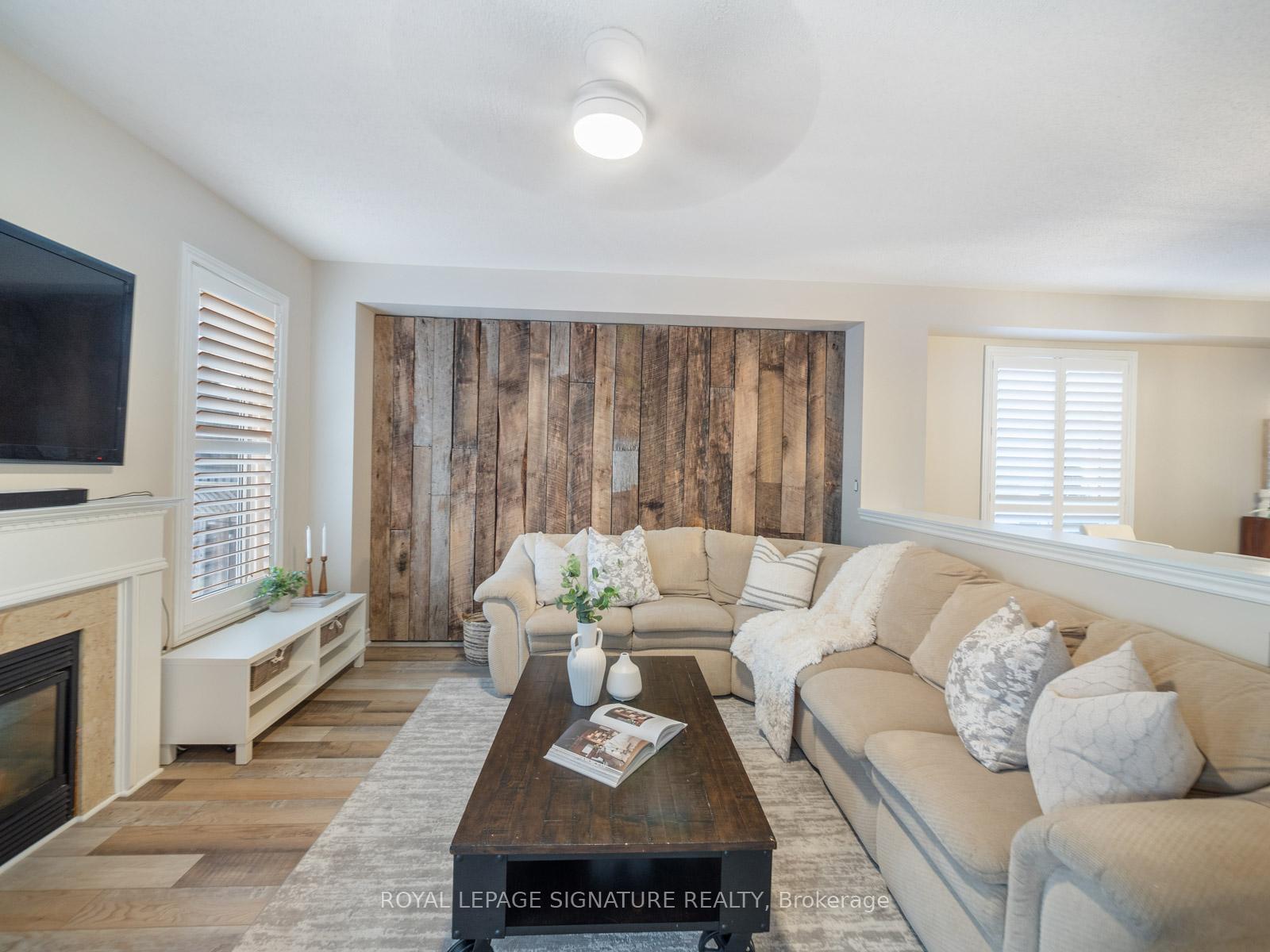 Photo 19 of 98 Darius Harns Drive, Whitby, Brooklin — HOMEH
