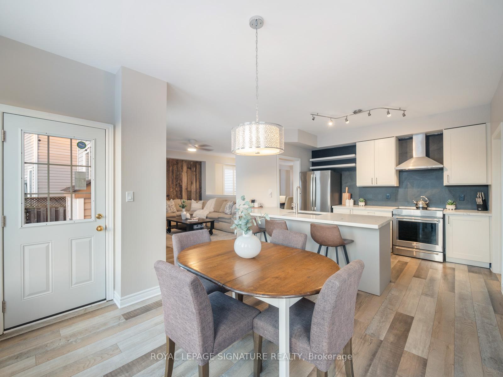Photo 22 of 98 Darius Harns Drive, Whitby, Brooklin — HOMEH