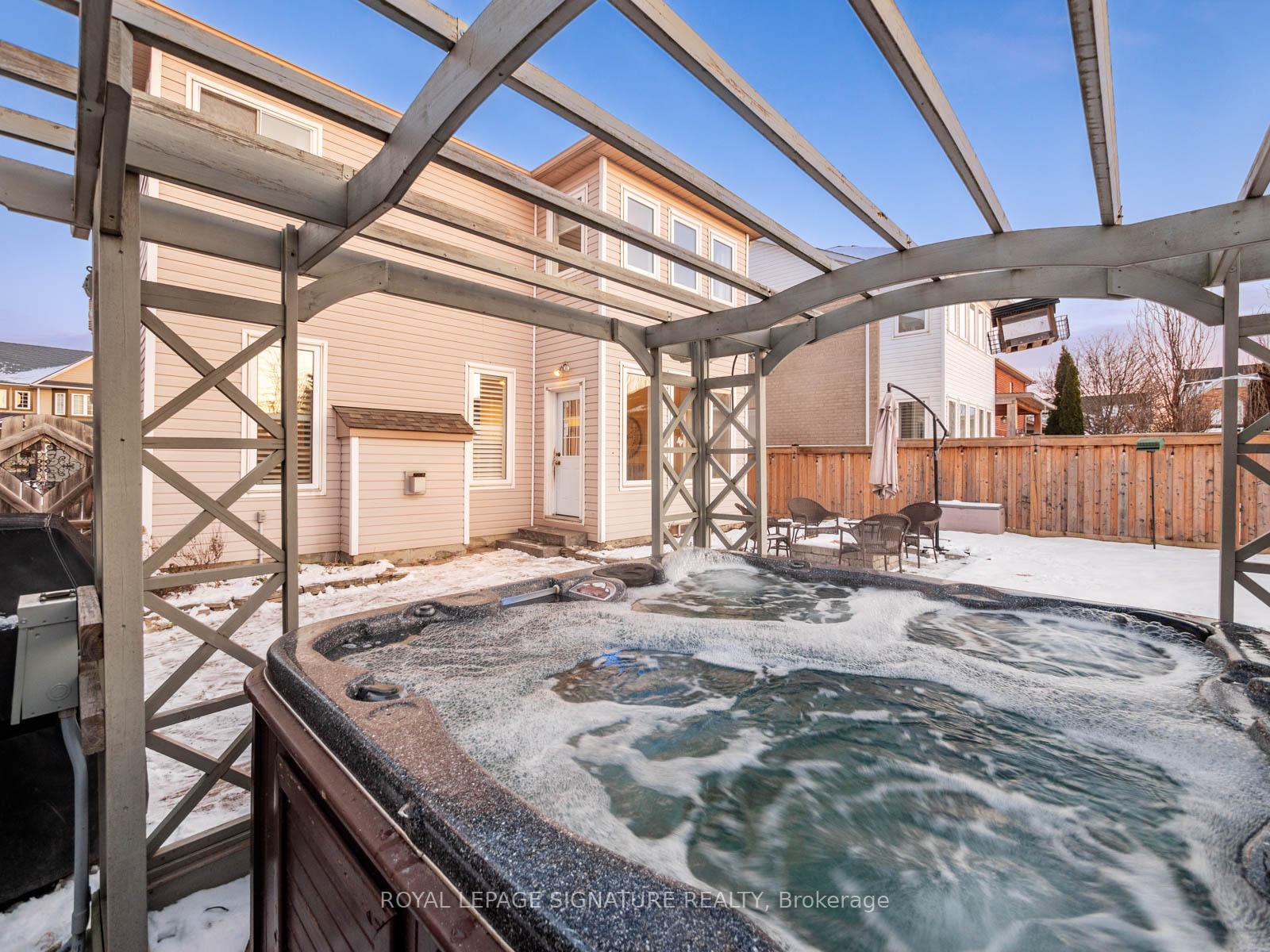 Photo 37 of 98 Darius Harns Drive, Whitby, Brooklin — HOMEH