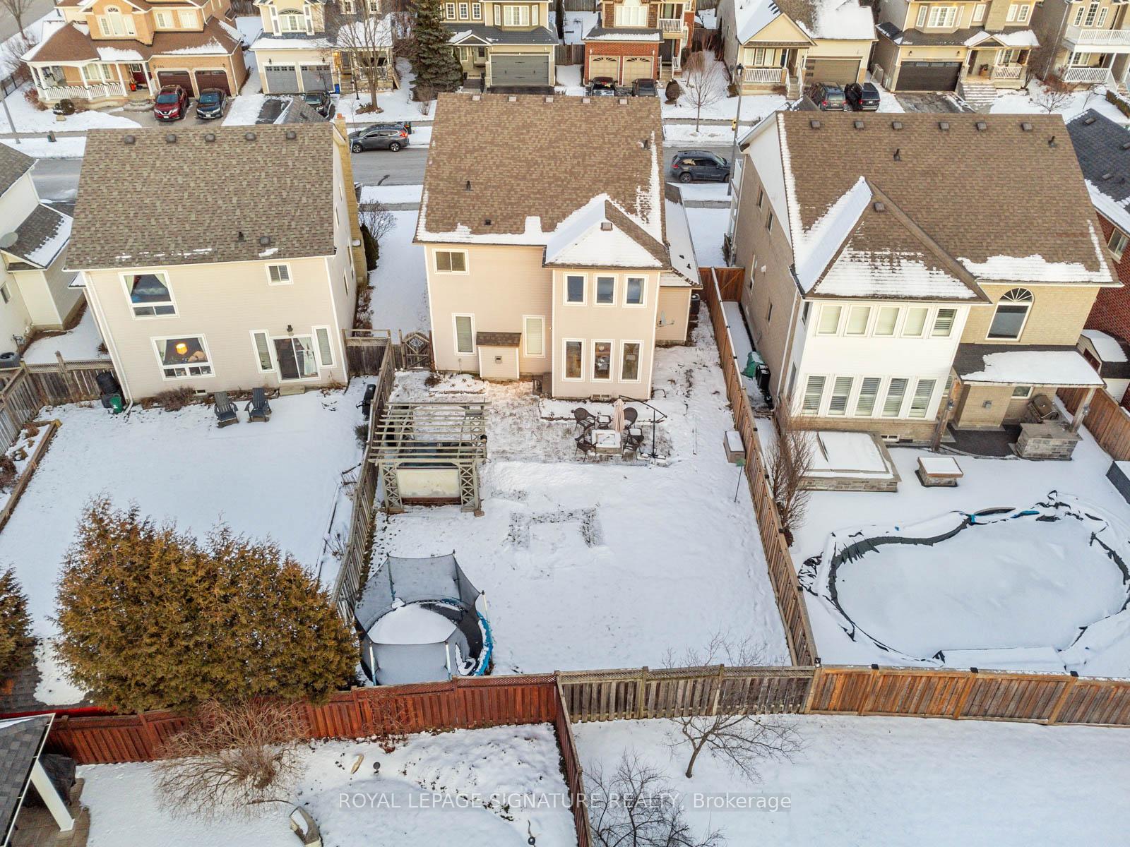 Photo 36 of 98 Darius Harns Drive, Whitby, Brooklin — HOMEH