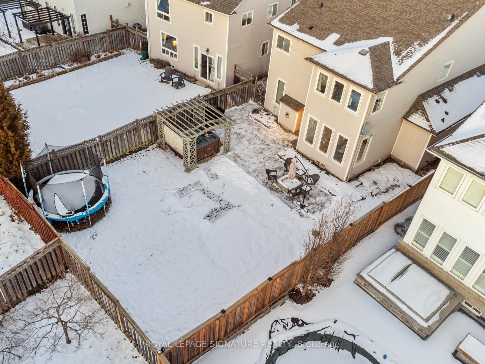 Photo 38 of 98 Darius Harns Drive, Whitby, Brooklin — HOMEH